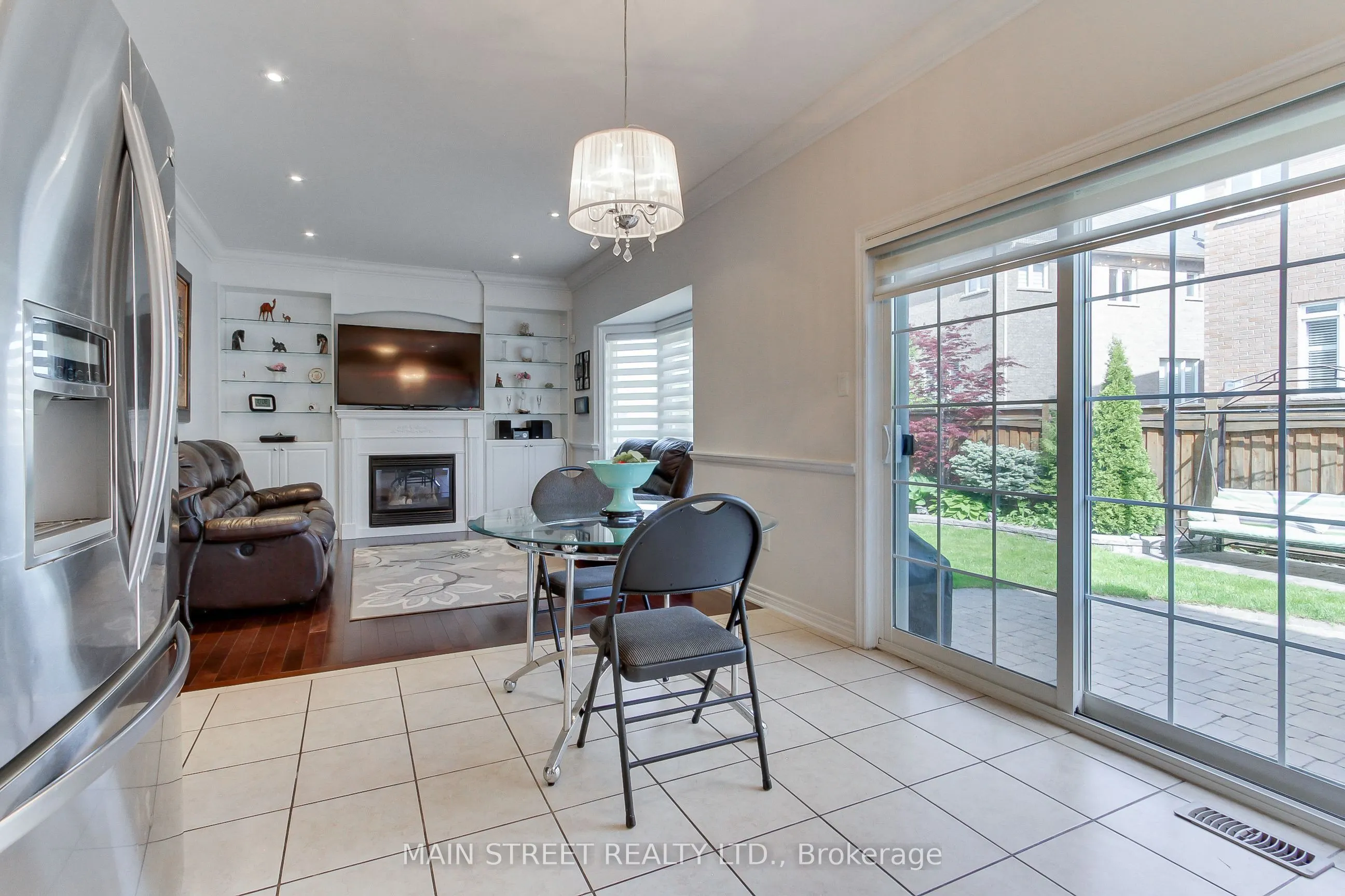 6 Amstel Avenue