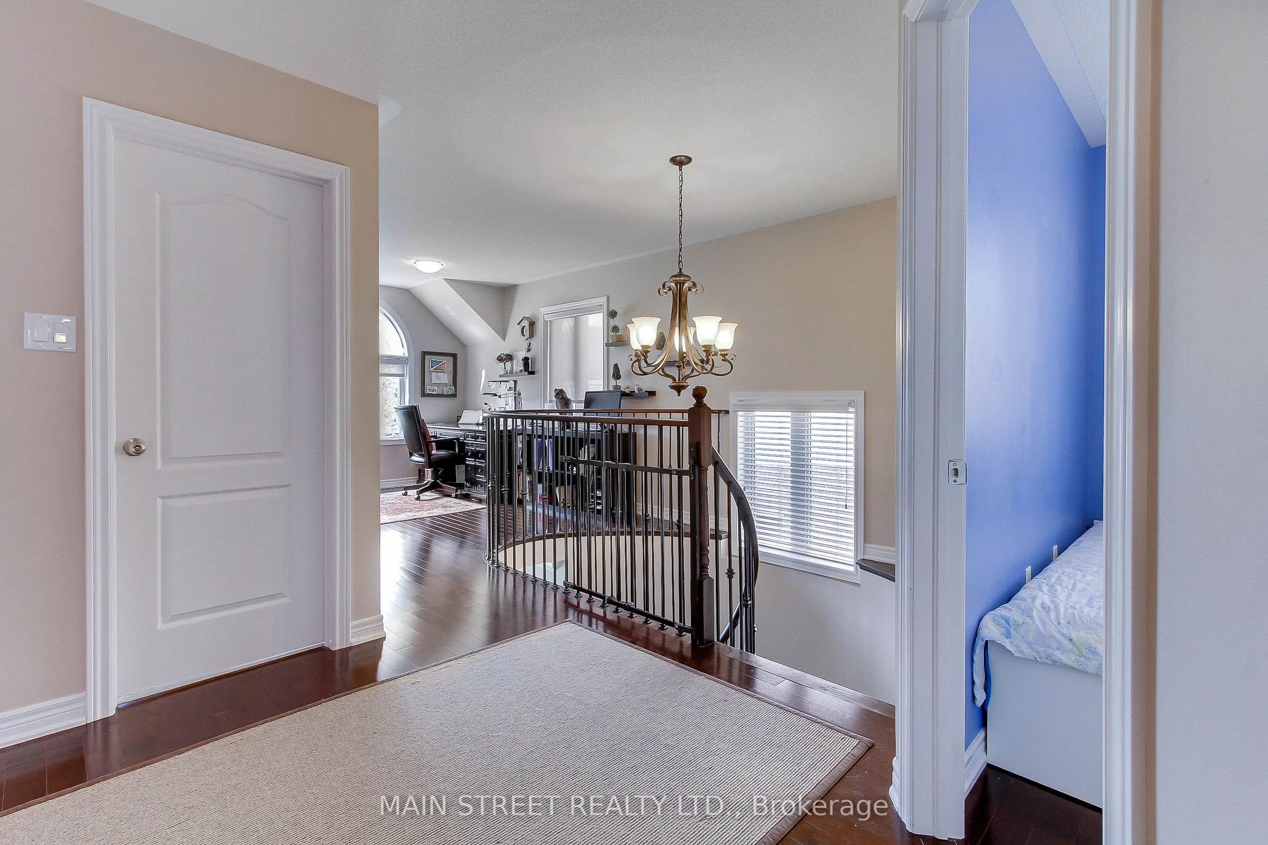 6 Amstel Avenue