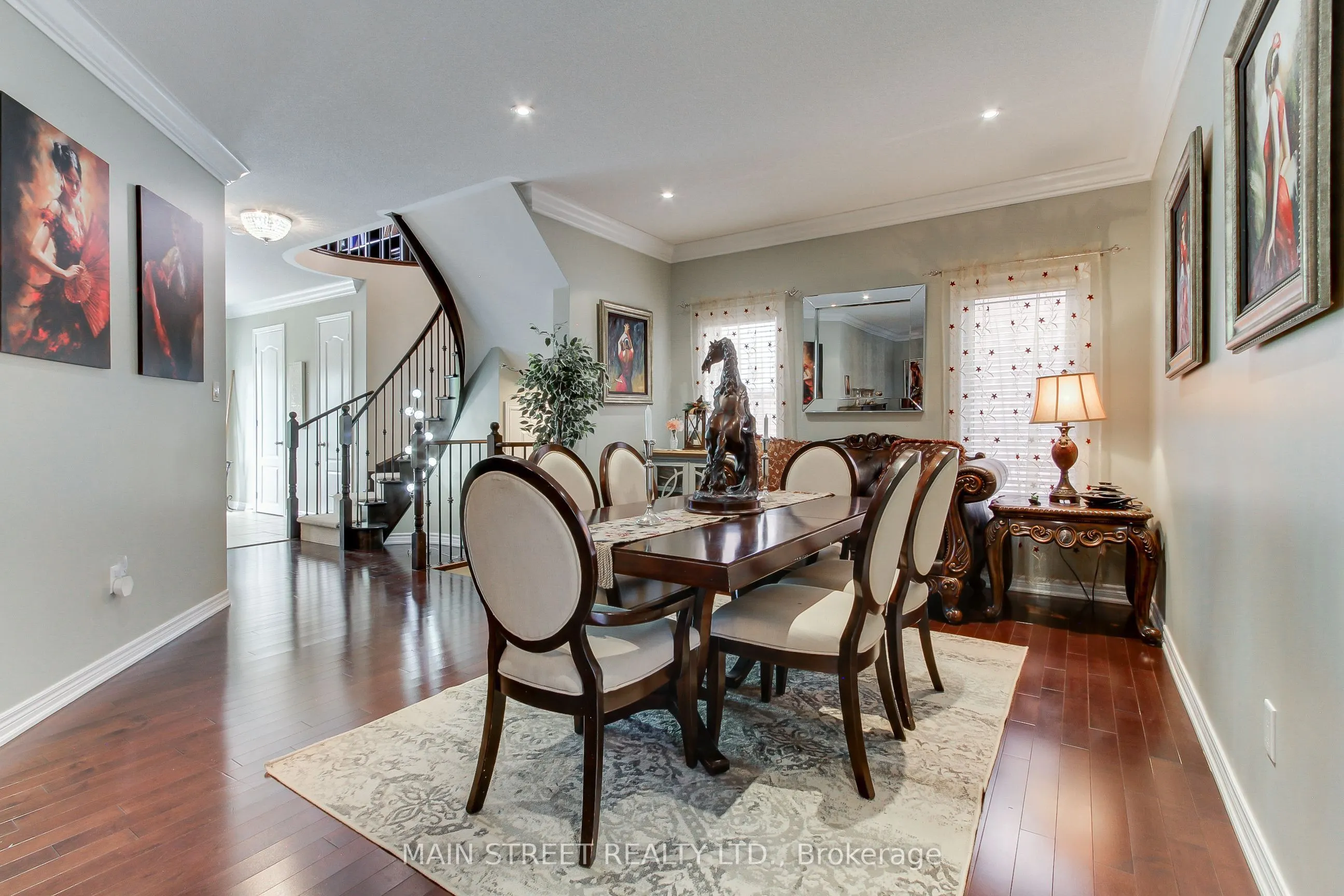 6 Amstel Avenue