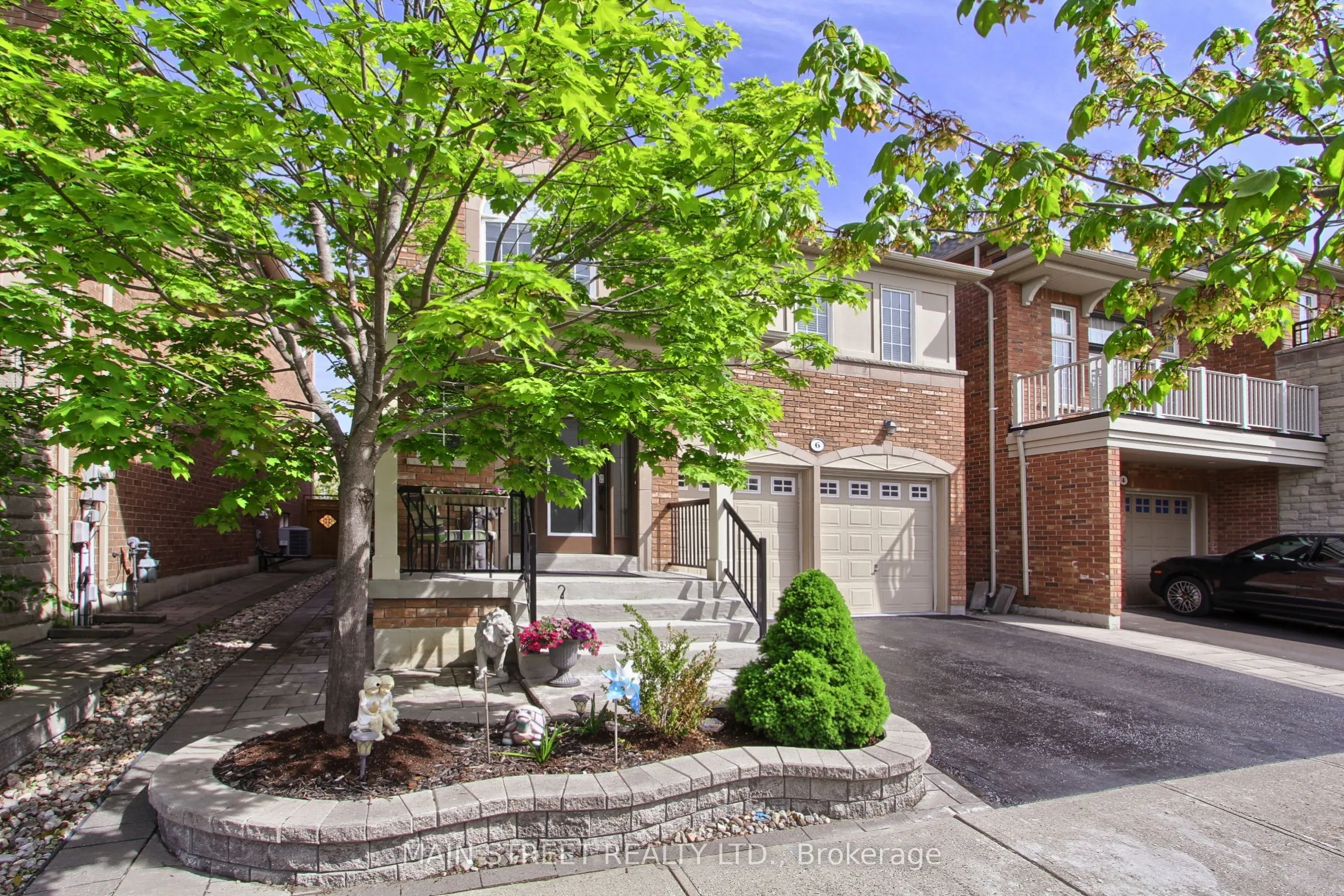 6 Amstel Avenue