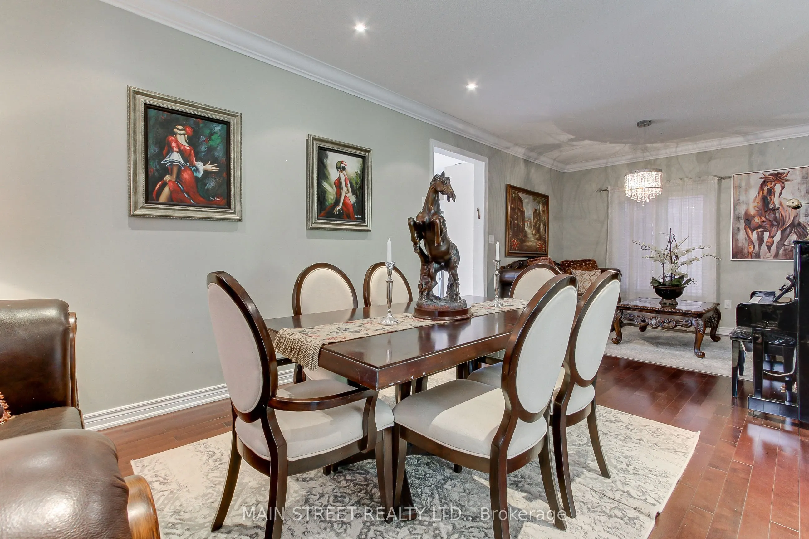 6 Amstel Avenue