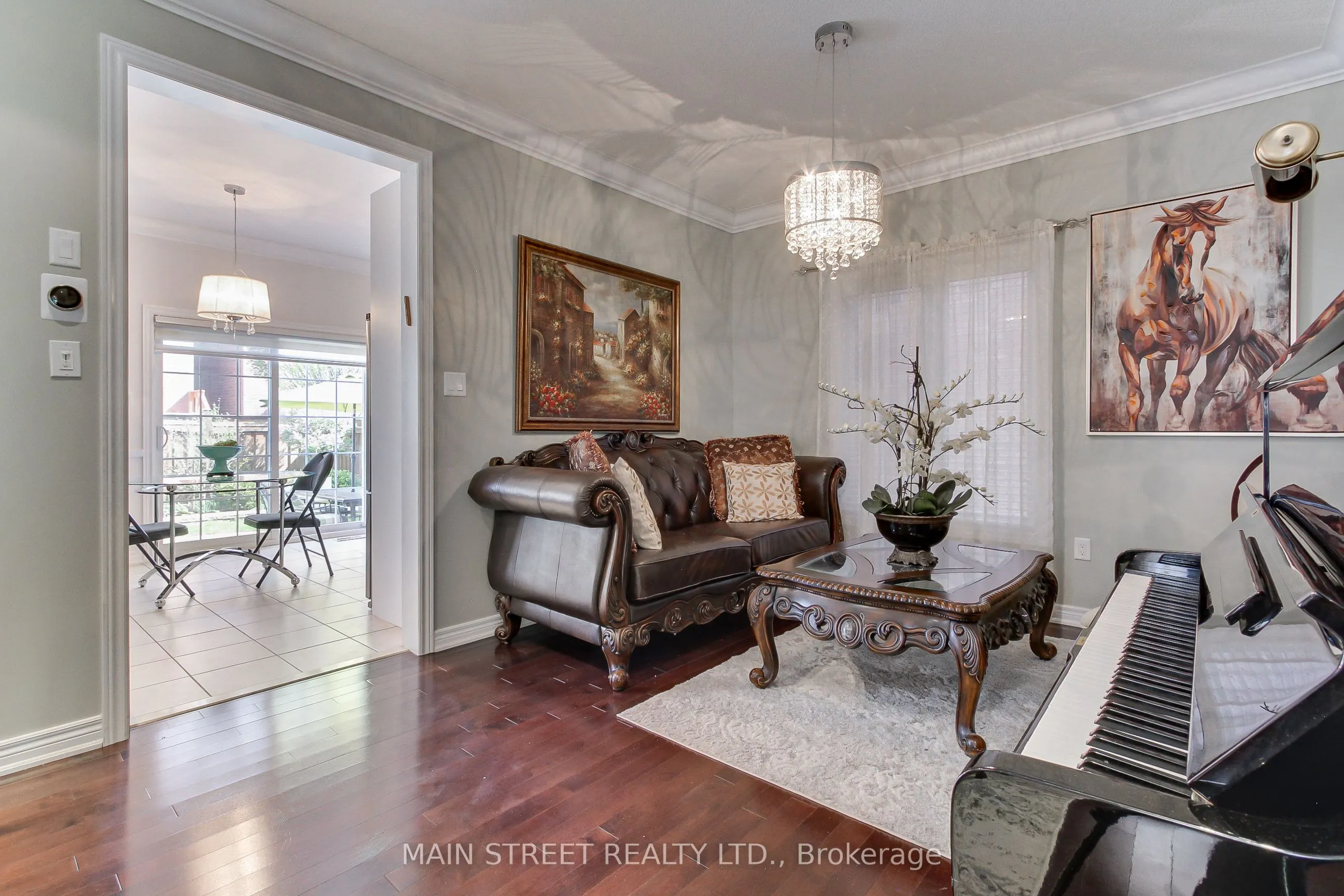 6 Amstel Avenue