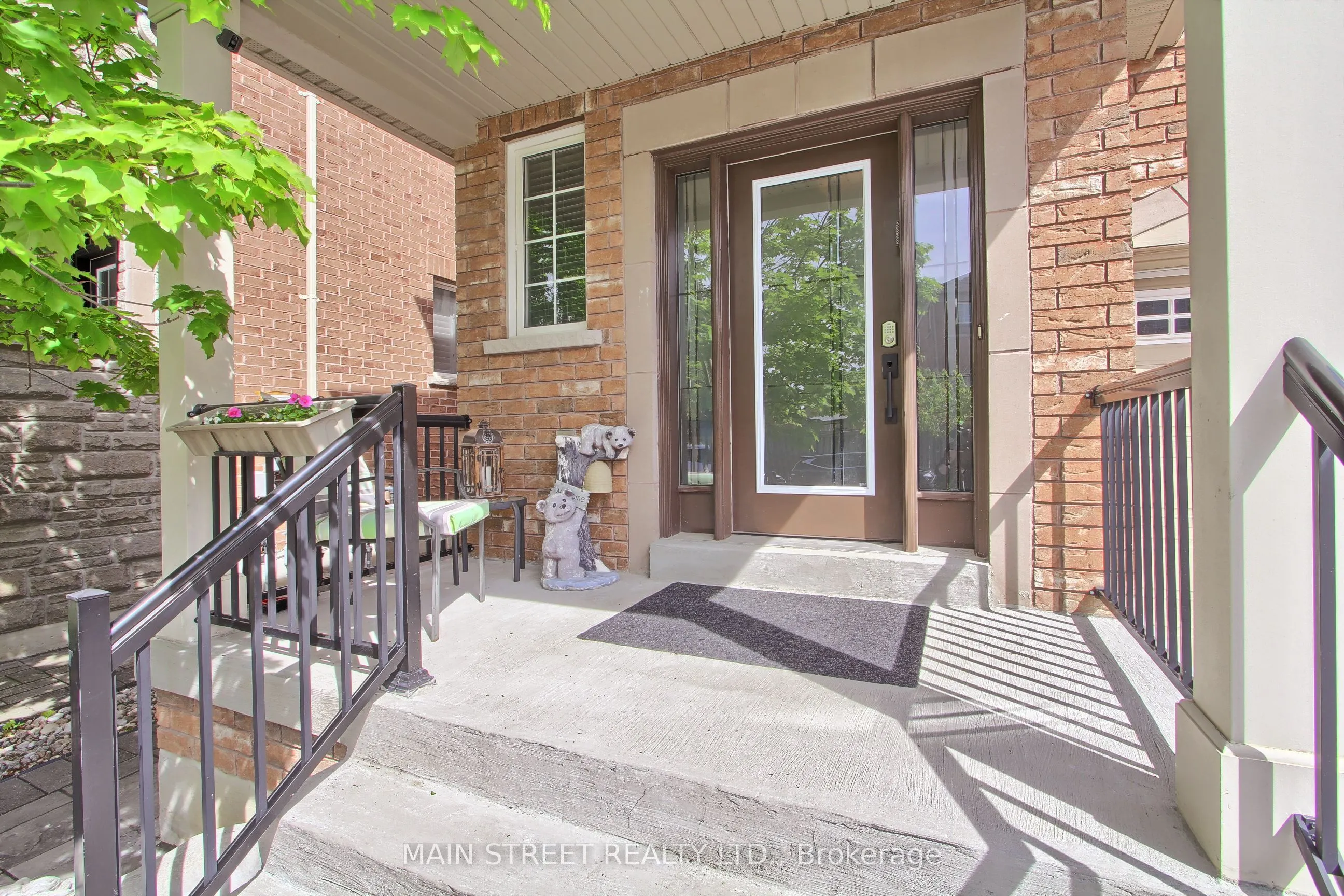 6 Amstel Avenue