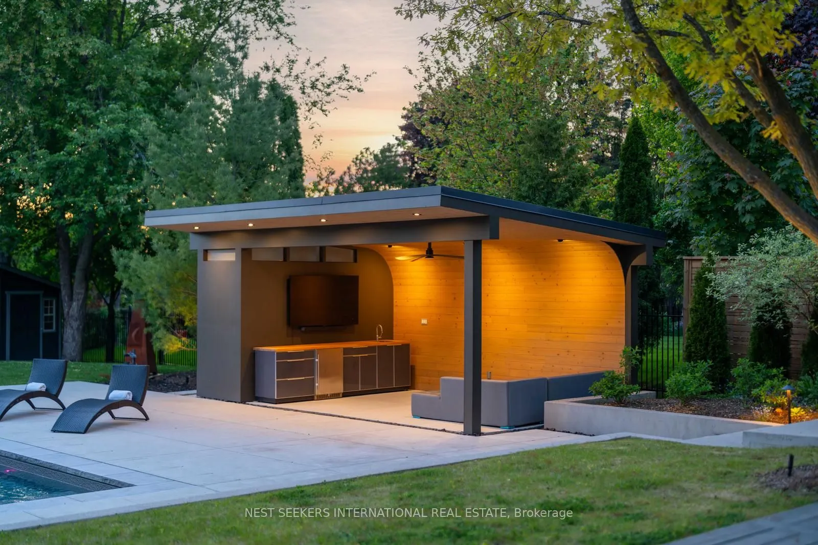 310 Westridge Drive
