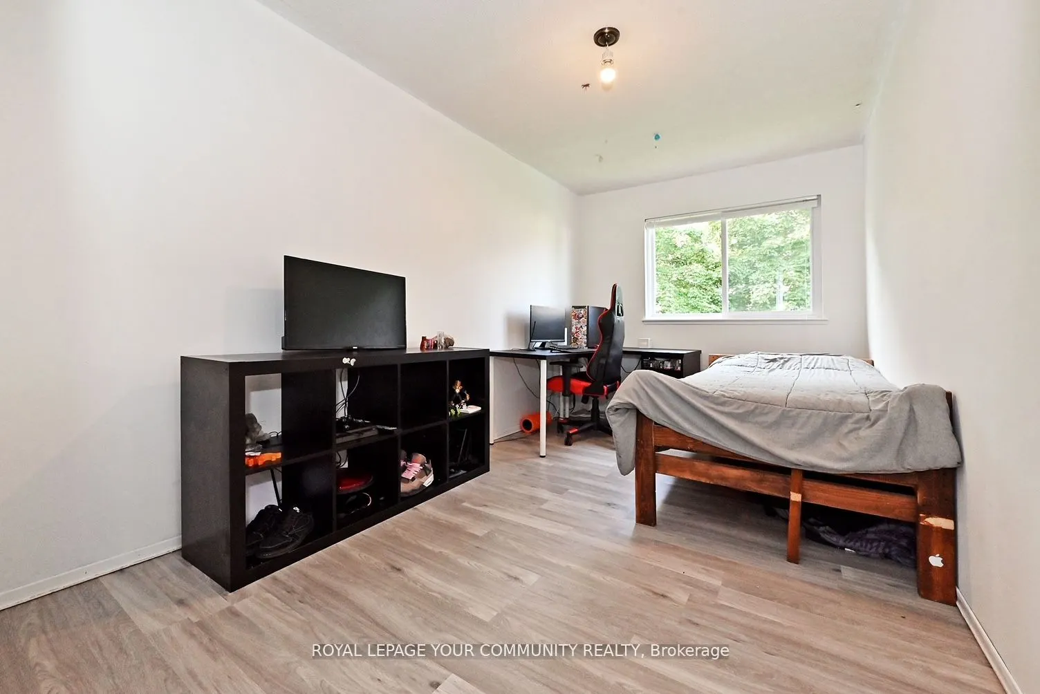 304 Maciver Boulevard, #11