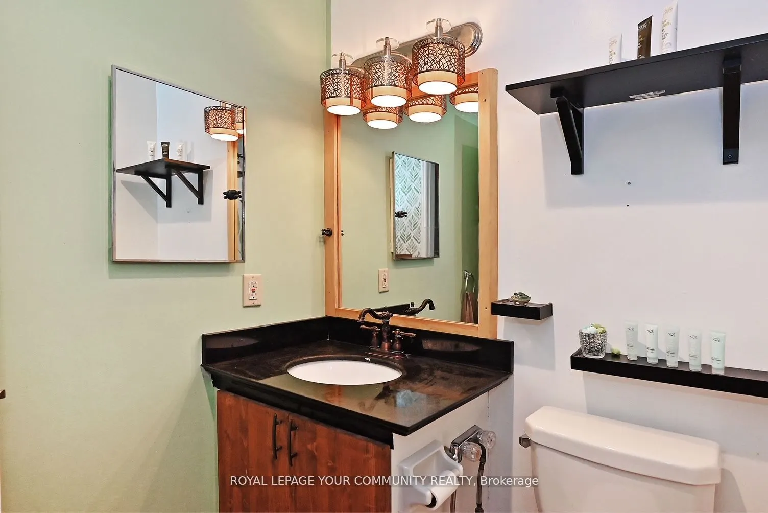 304 Maciver Boulevard, #11