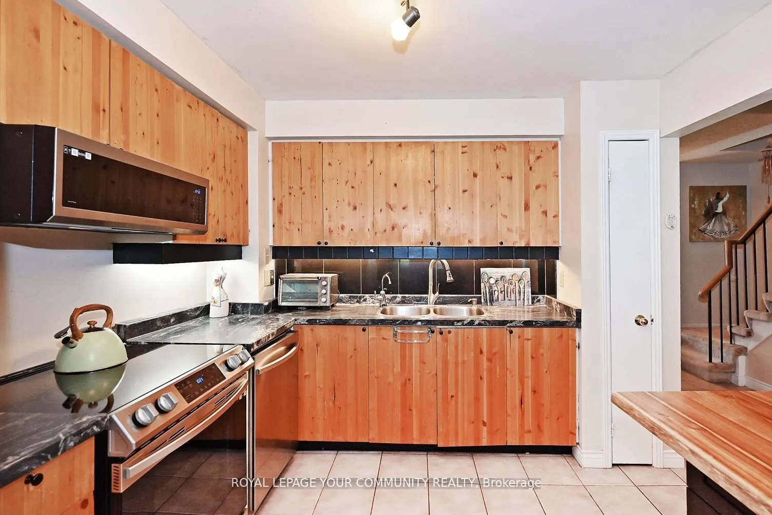 304 Maciver Boulevard, #11