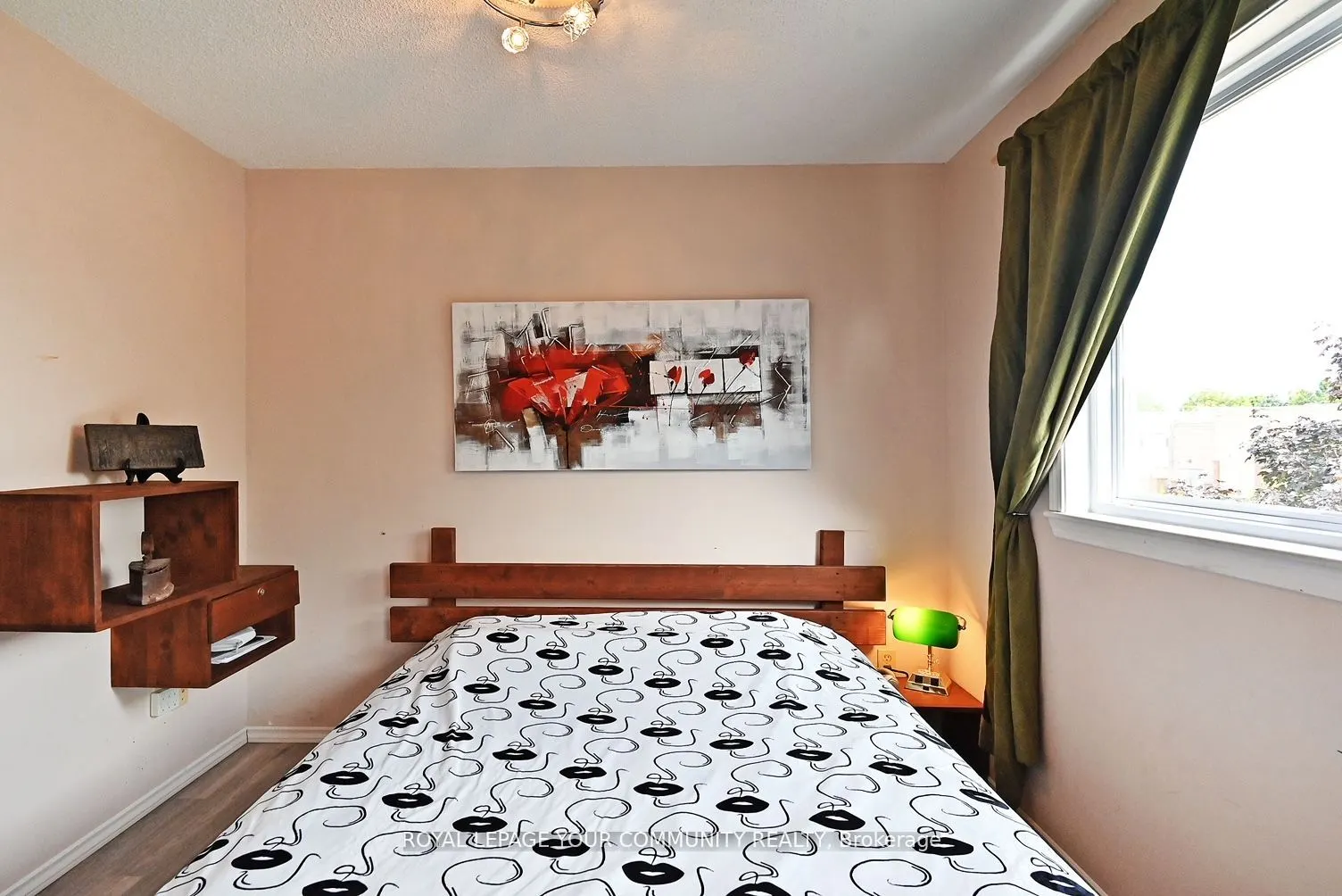304 Maciver Boulevard, #11