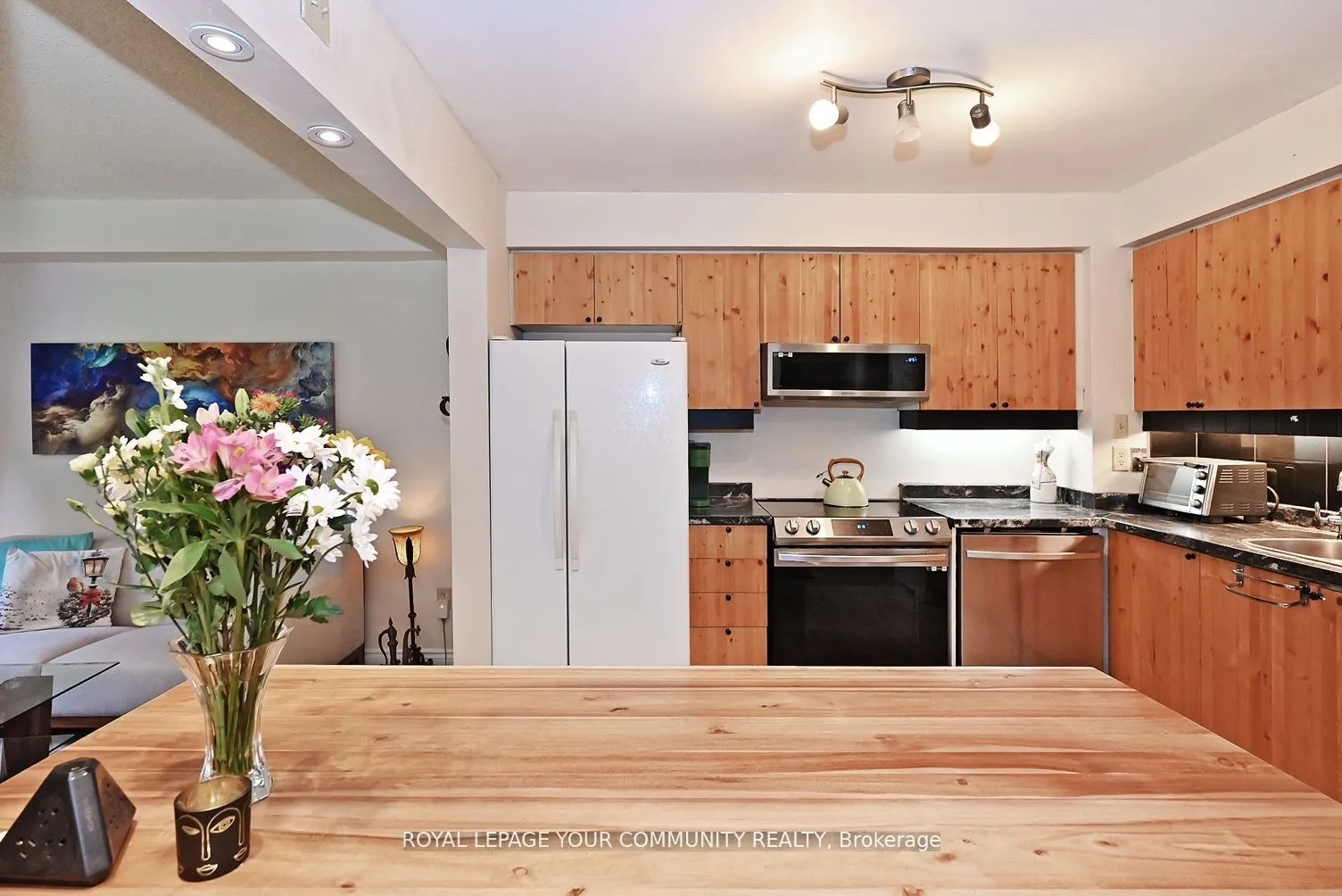 304 Maciver Boulevard, #11