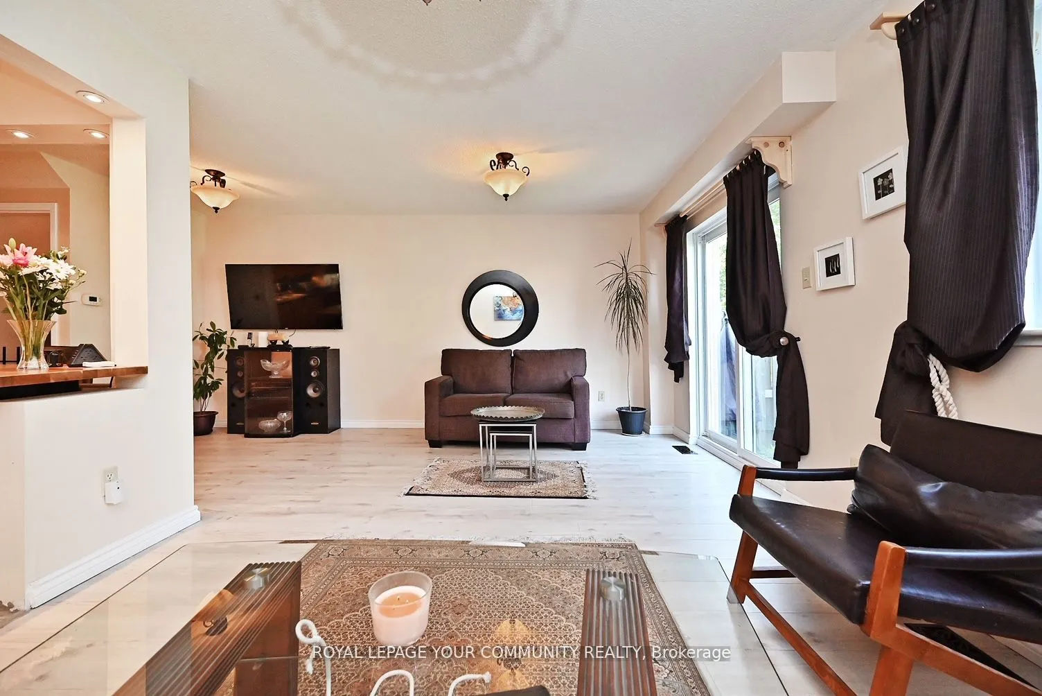 304 Maciver Boulevard, #11
