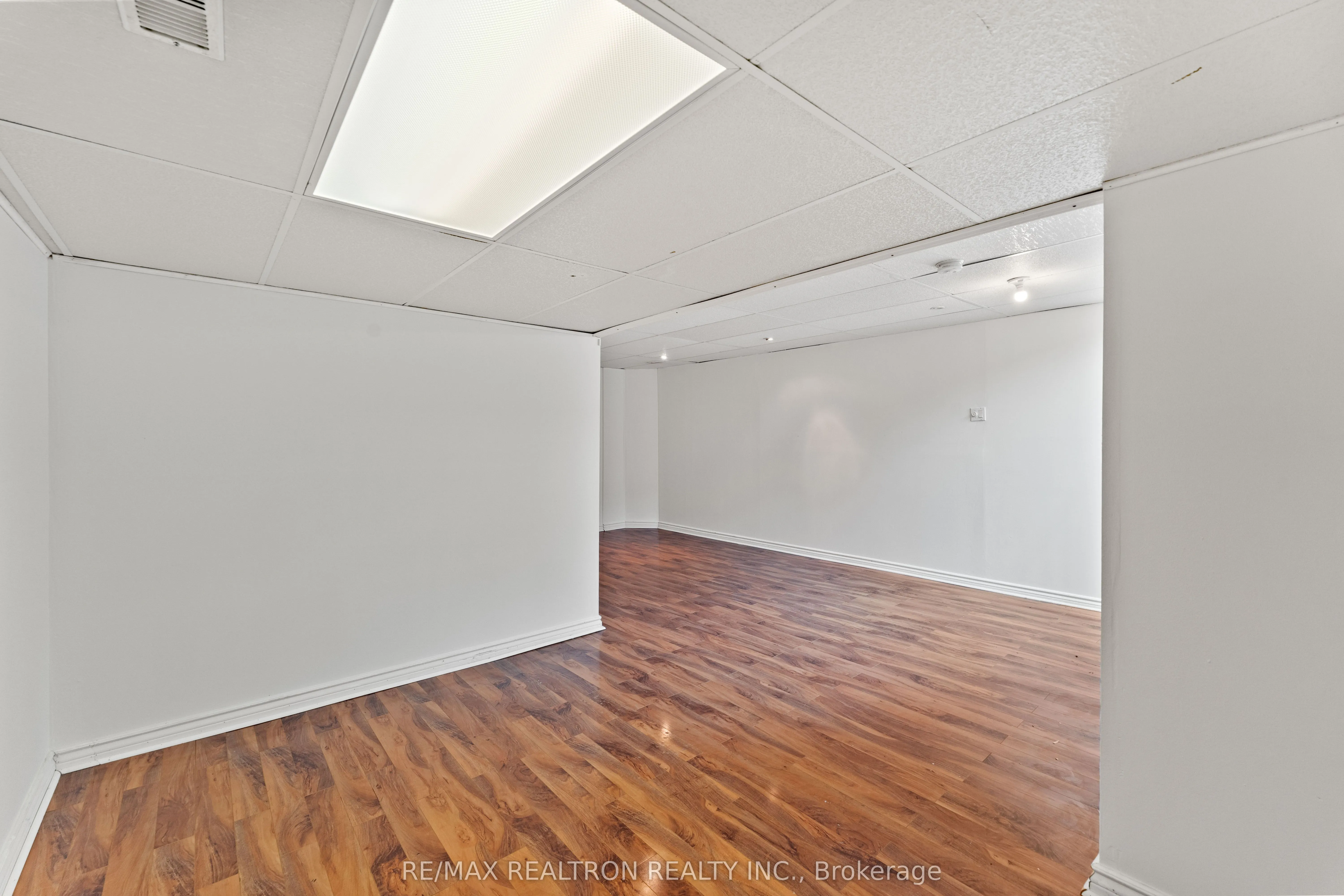 102 Lowther Avenue