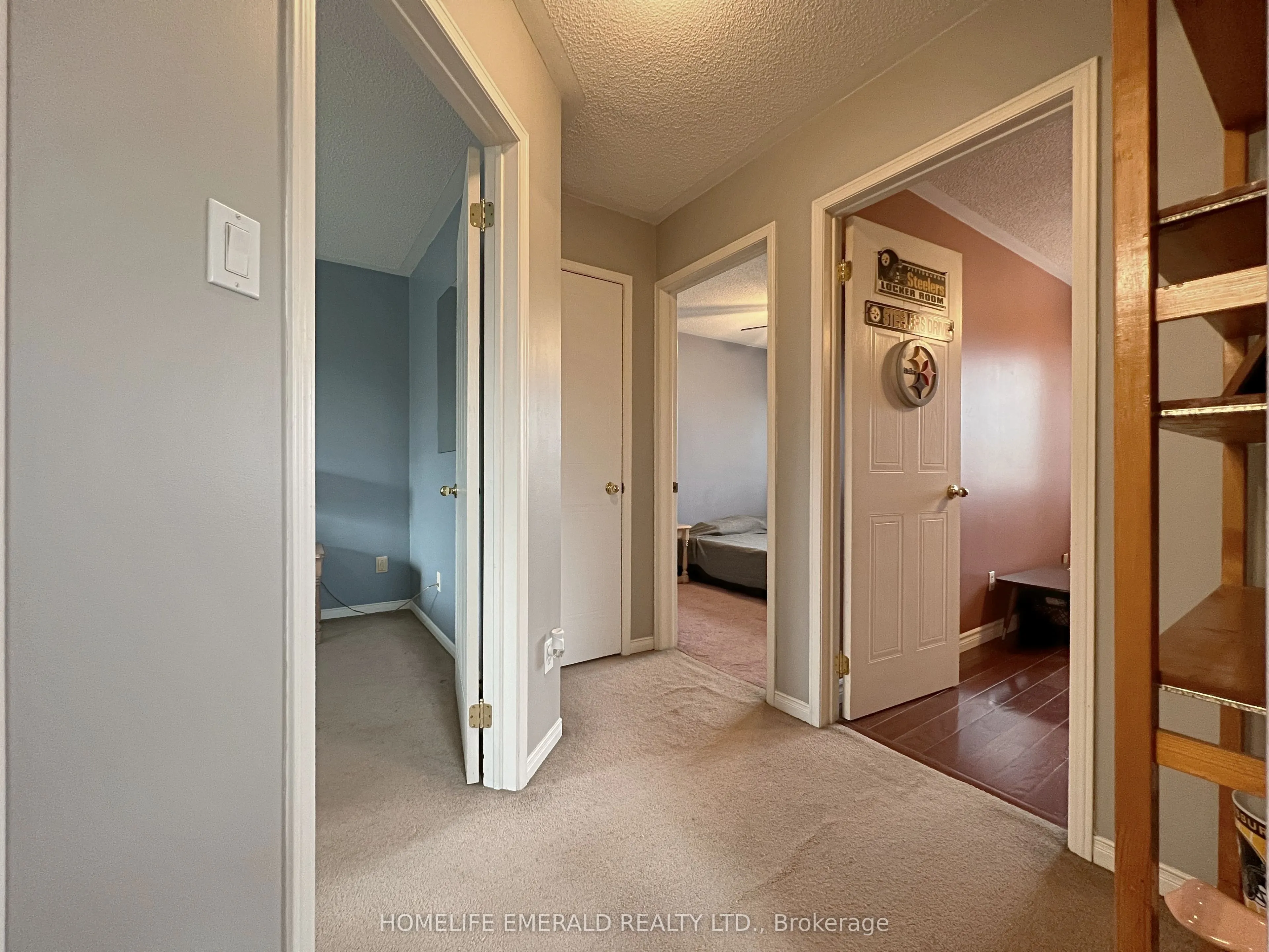 1 Potter Crescent