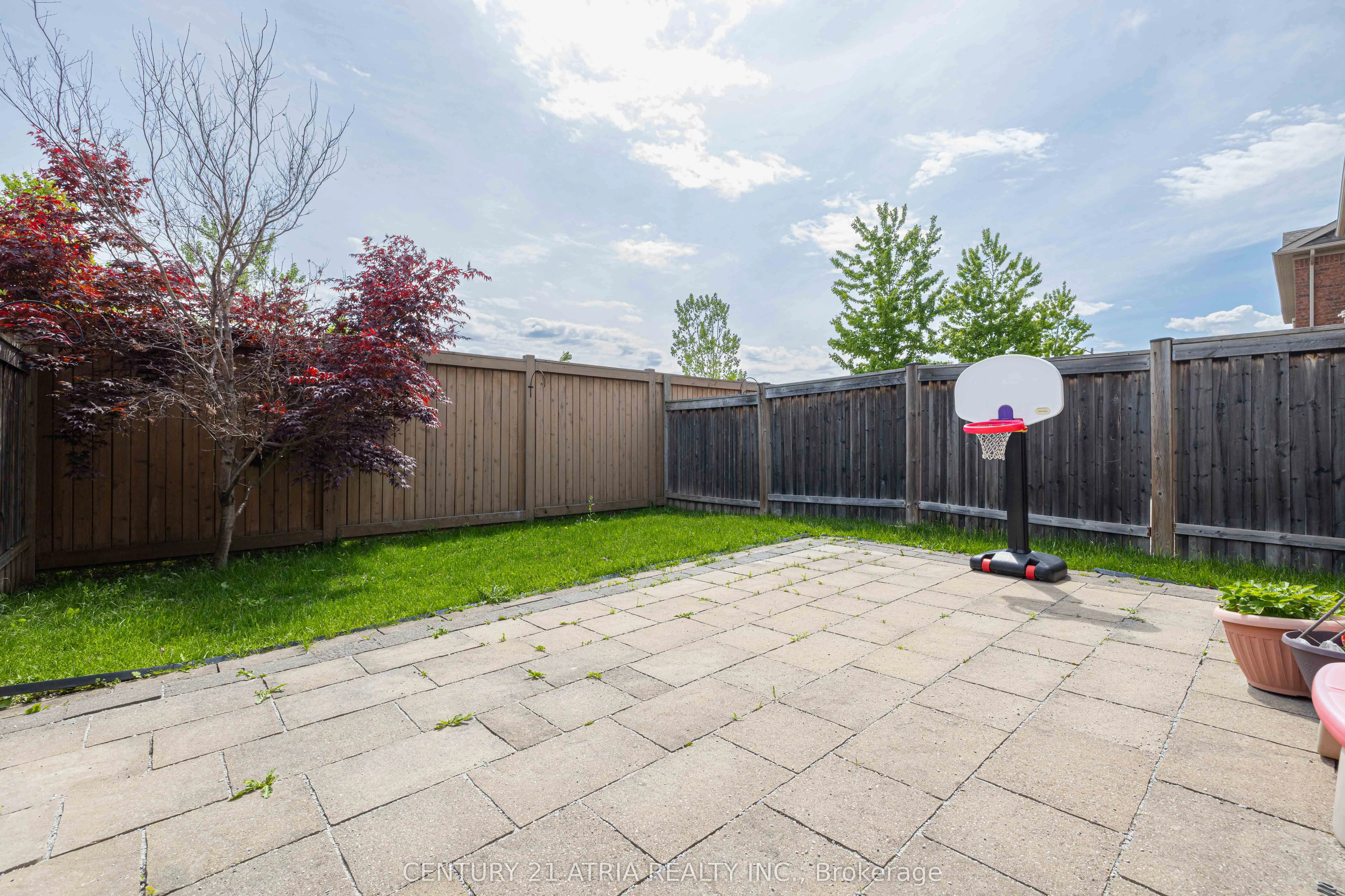 23 Staglin Court