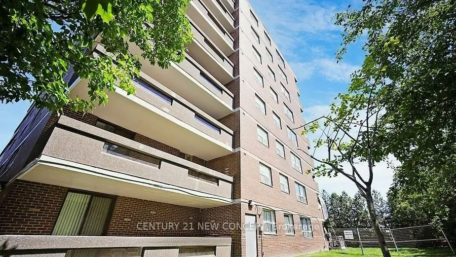 7451 Yonge Street, #101