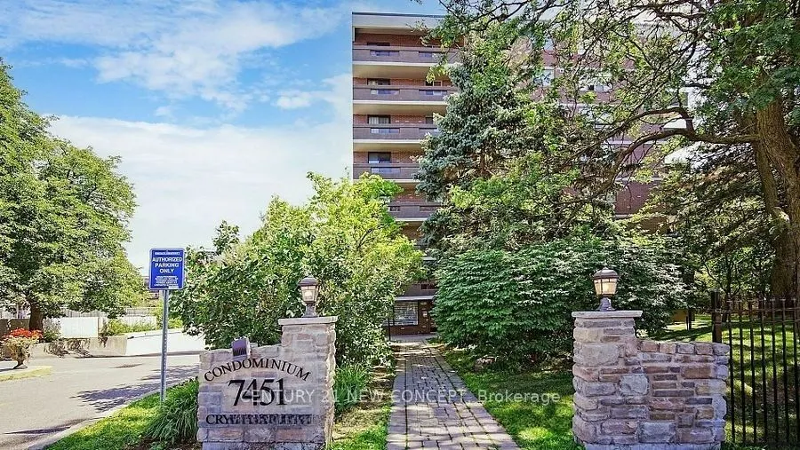 7451 Yonge Street, #101