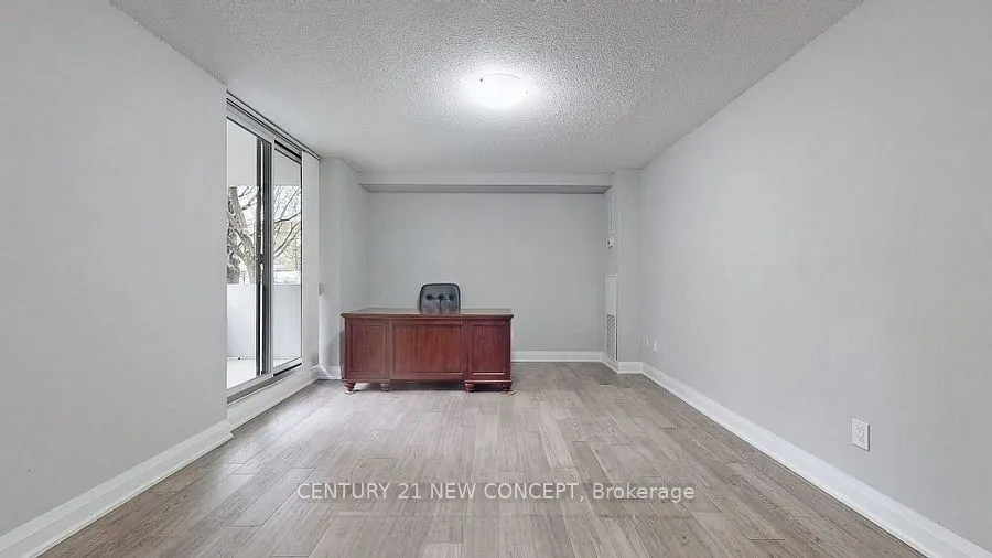7451 Yonge Street, #101