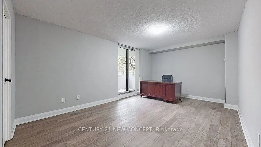 7451 Yonge Street, #101