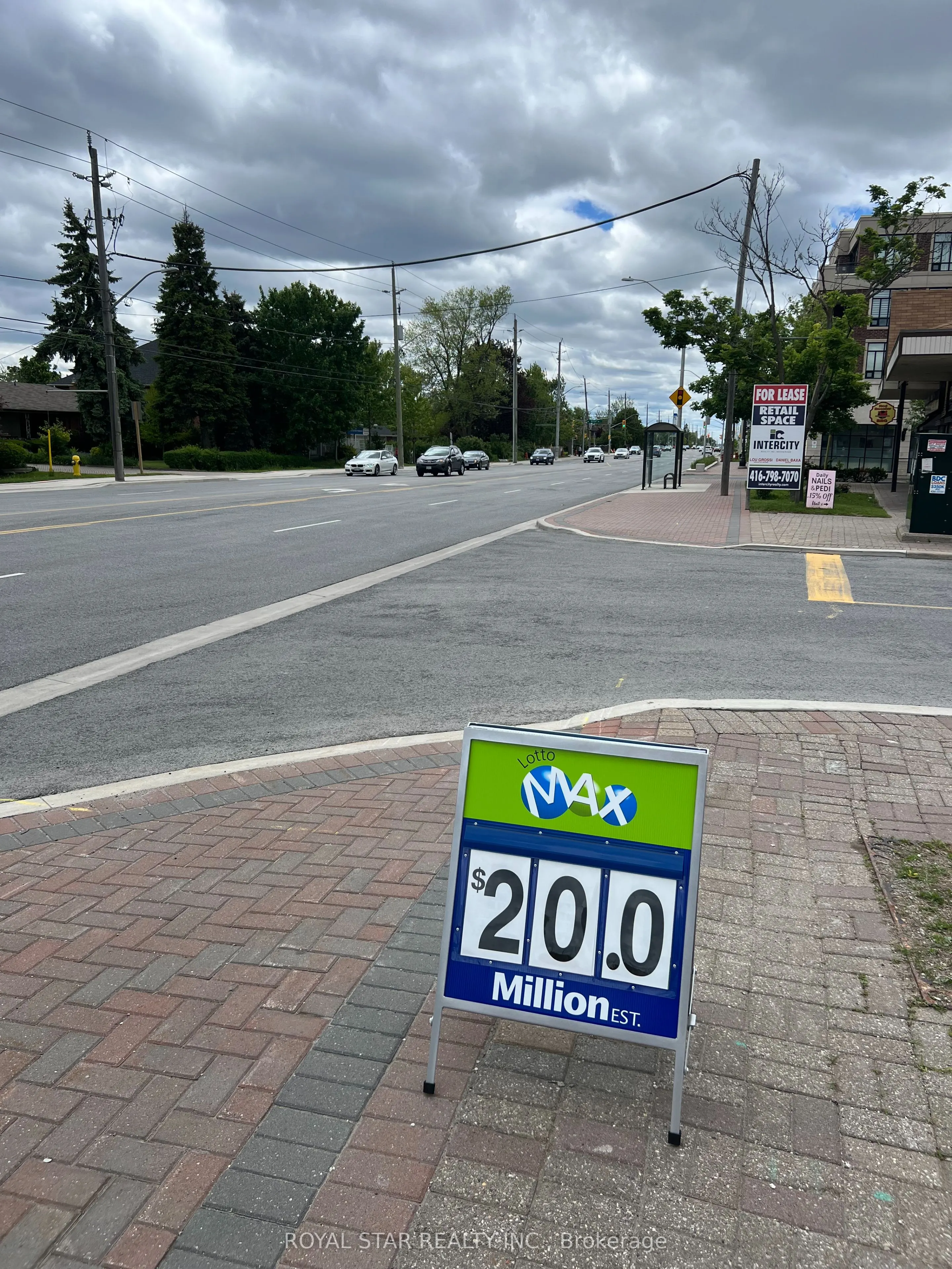 2354 Major Mackenzie Drive, #5