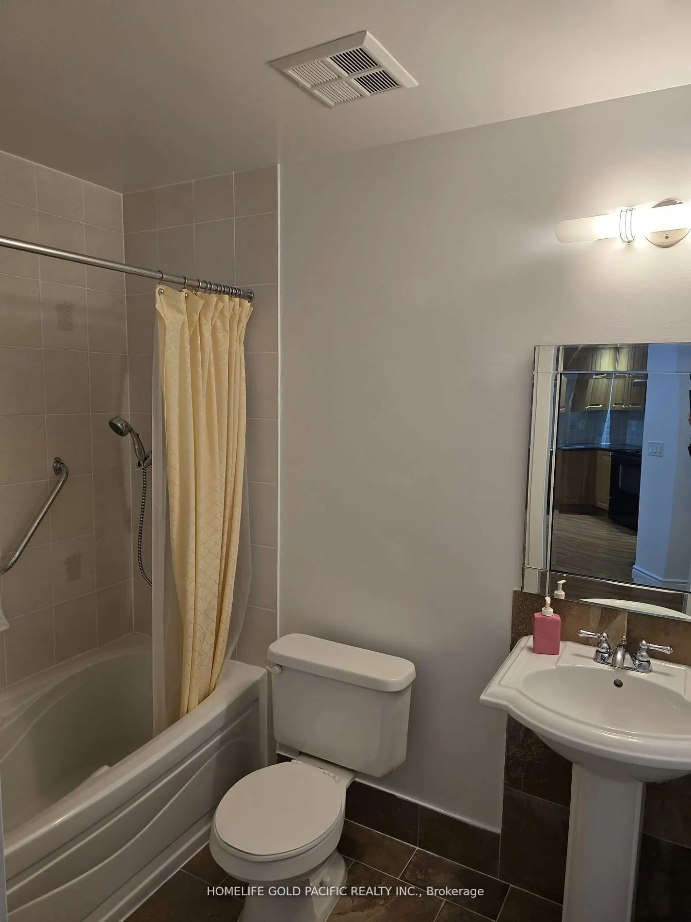 33 Cox Boulevard, #117