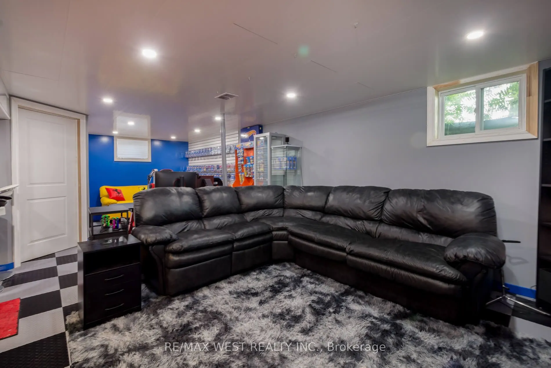 6600 King Vaughan Road