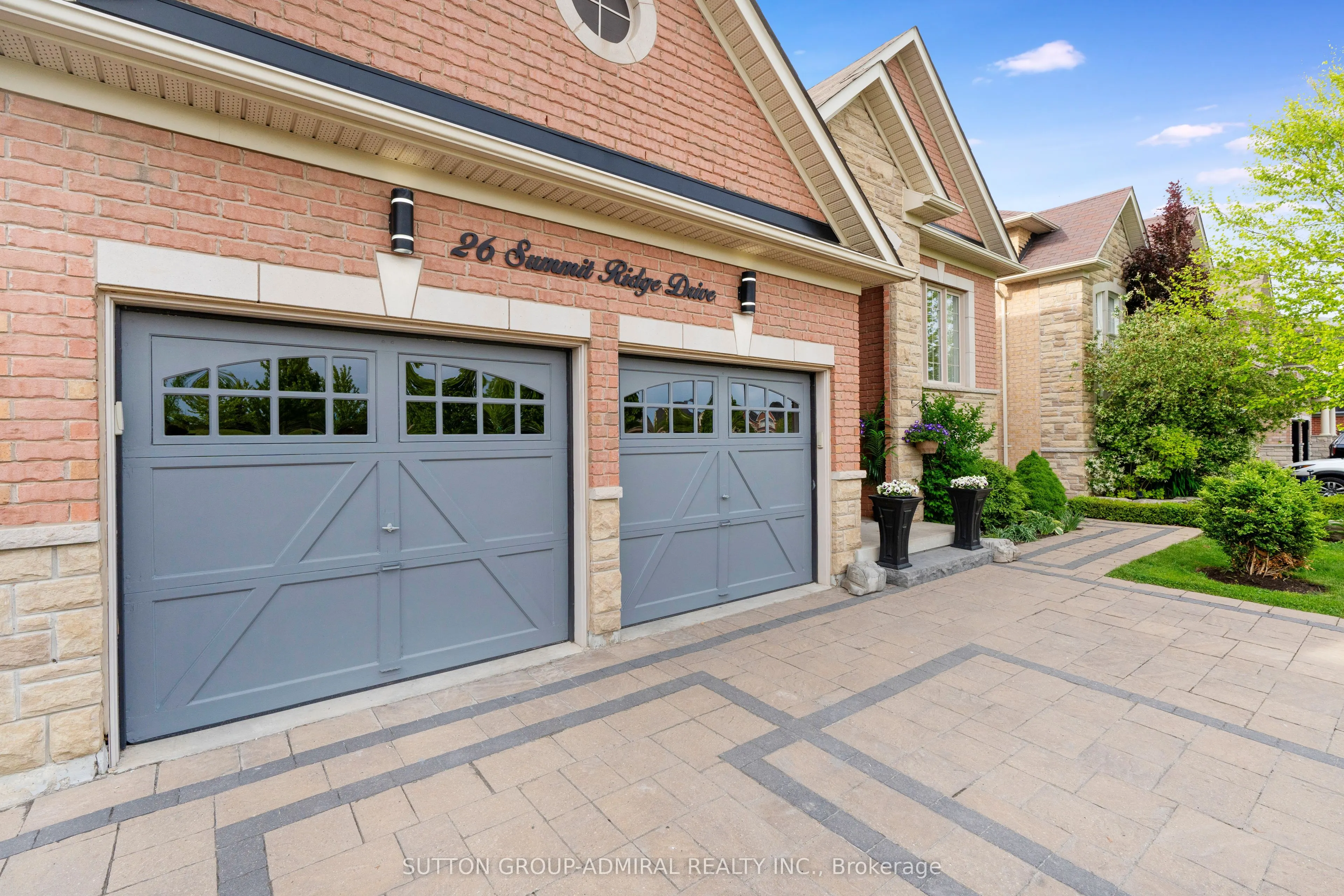 26 Summit Ridge Drive