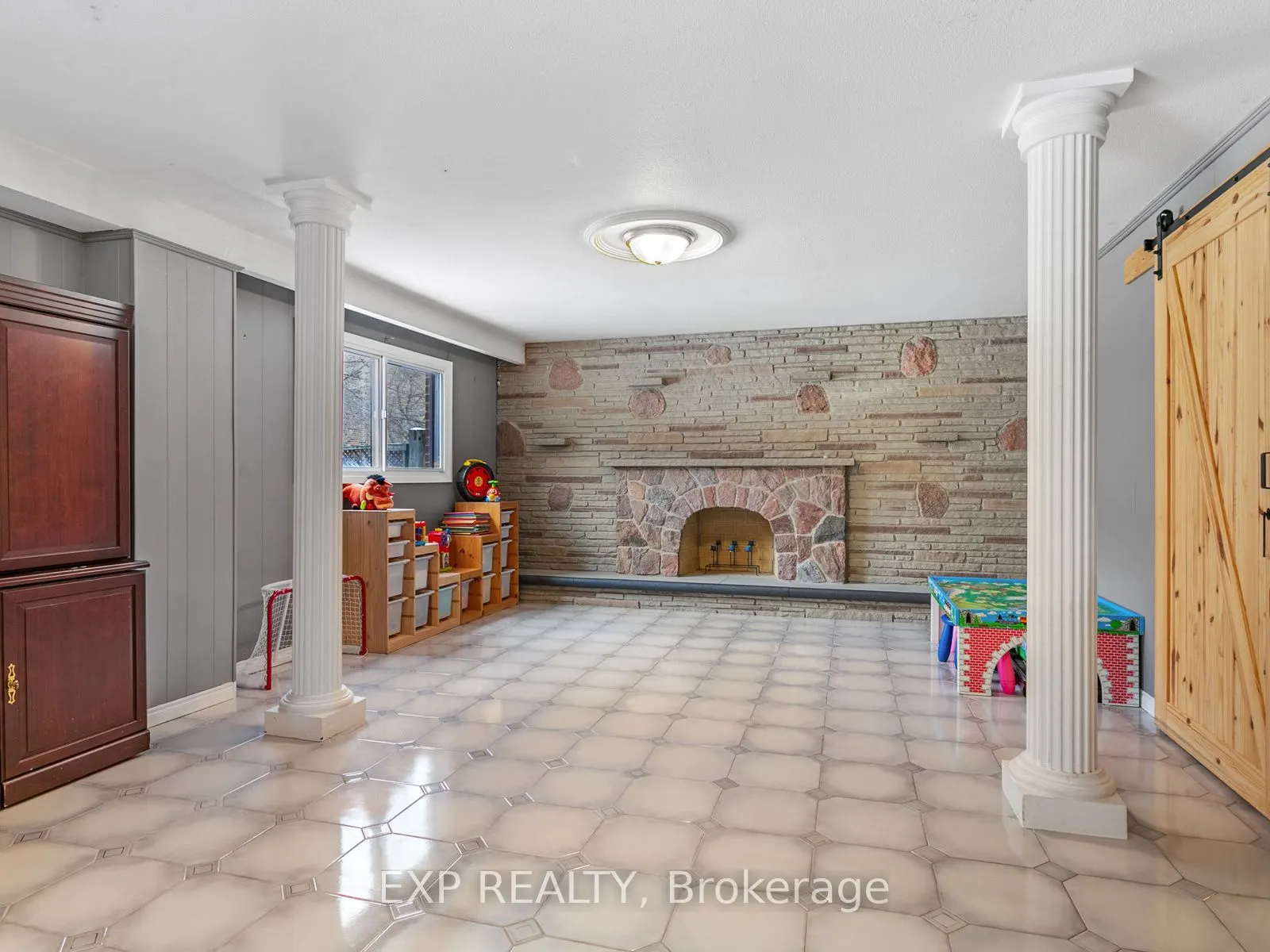 146 Weldrick Road W