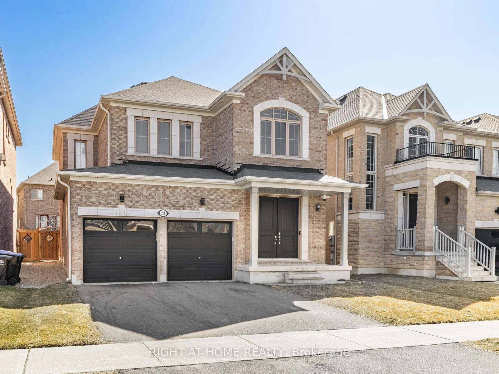 214 Stevenson Crescent