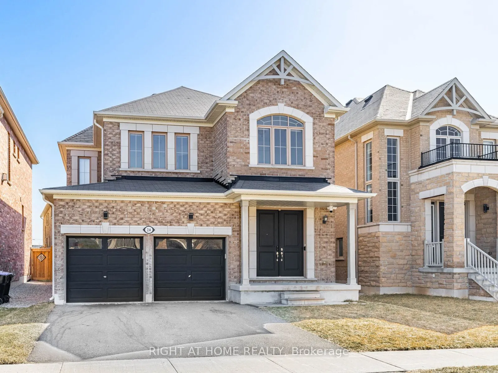 214 Stevenson Crescent
