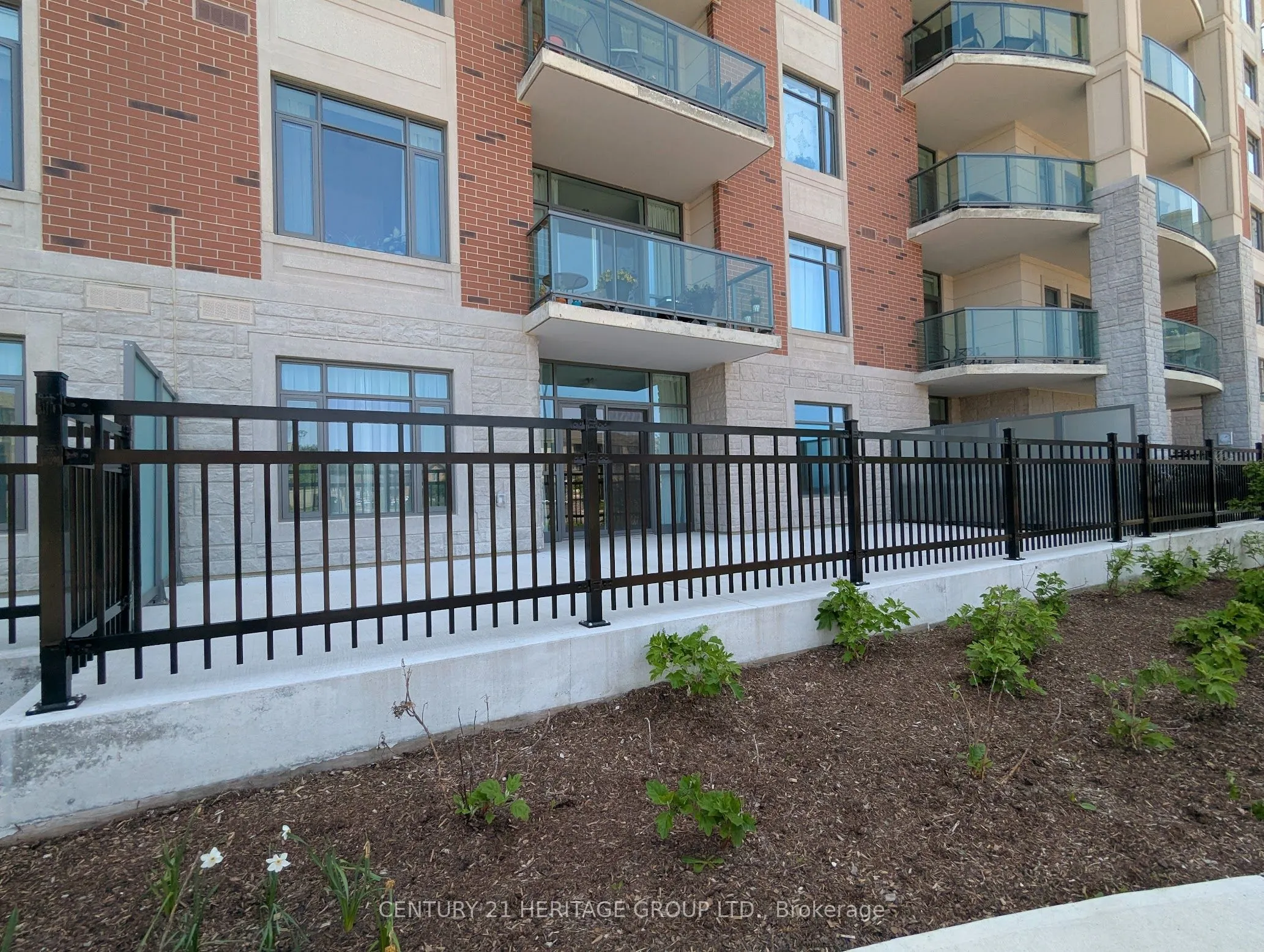 460 William Graham Drive, #115