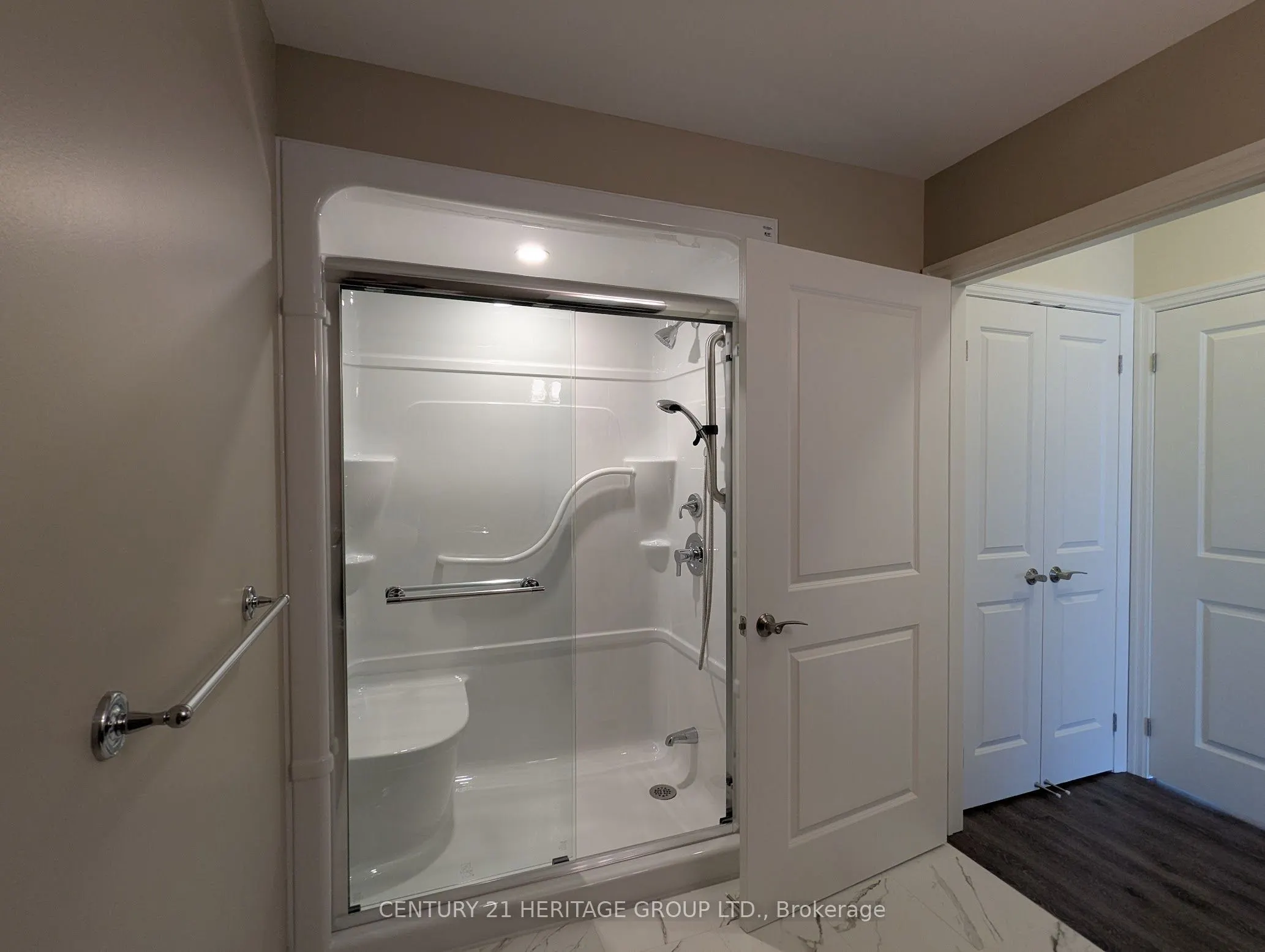 460 William Graham Drive, #115