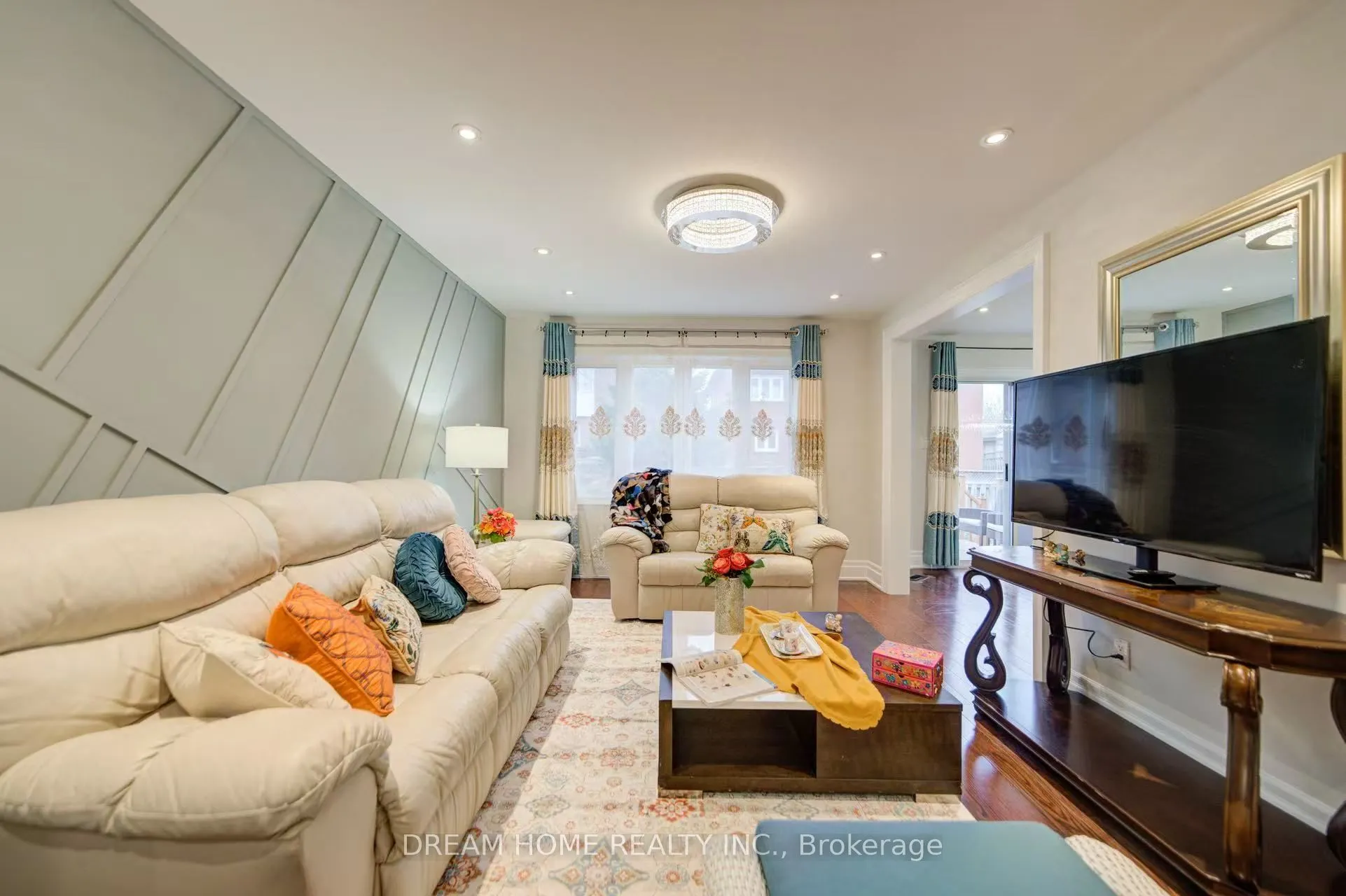 3 Moses Crescent, #Room B