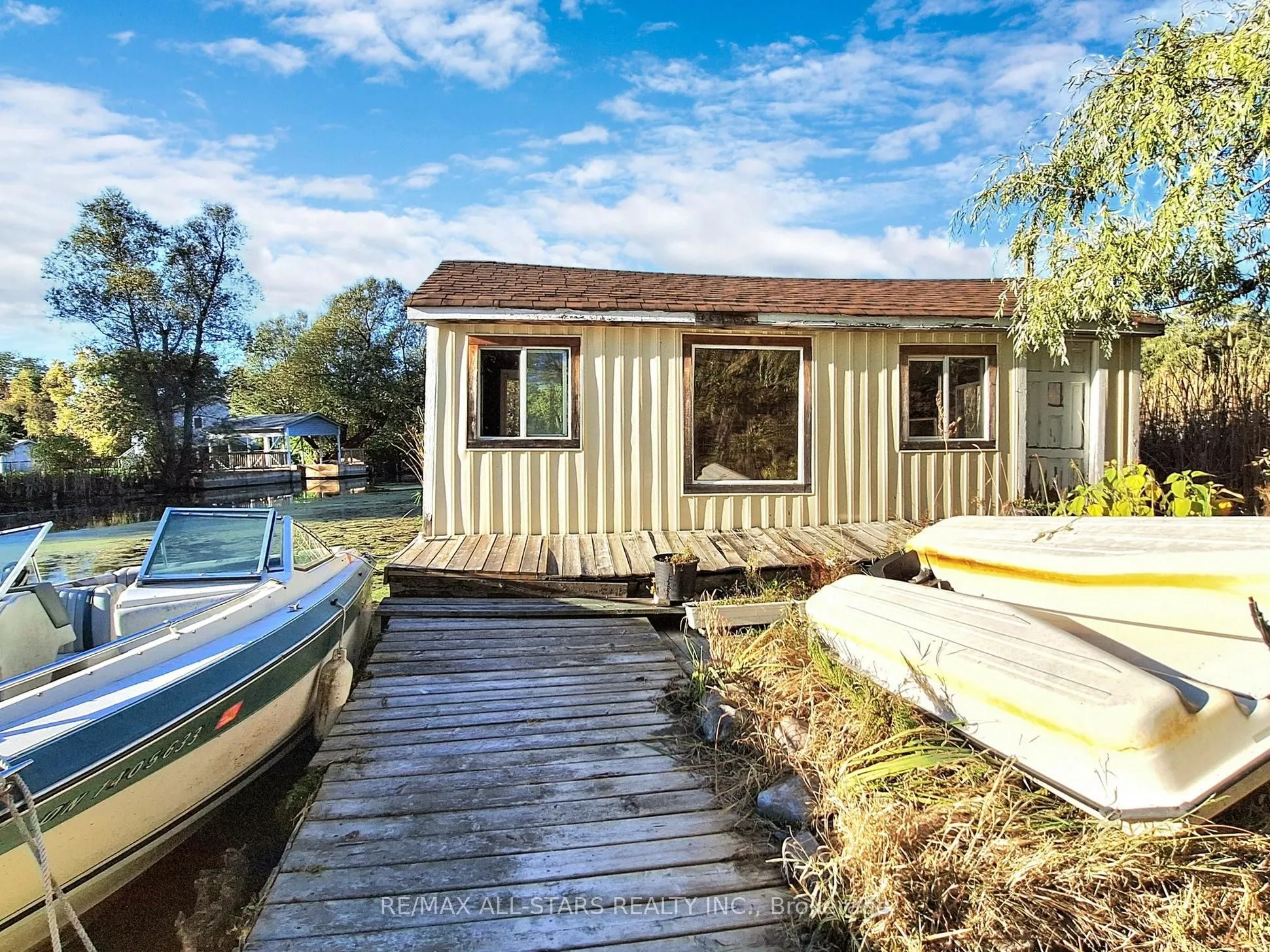 40 Riverglen Drive