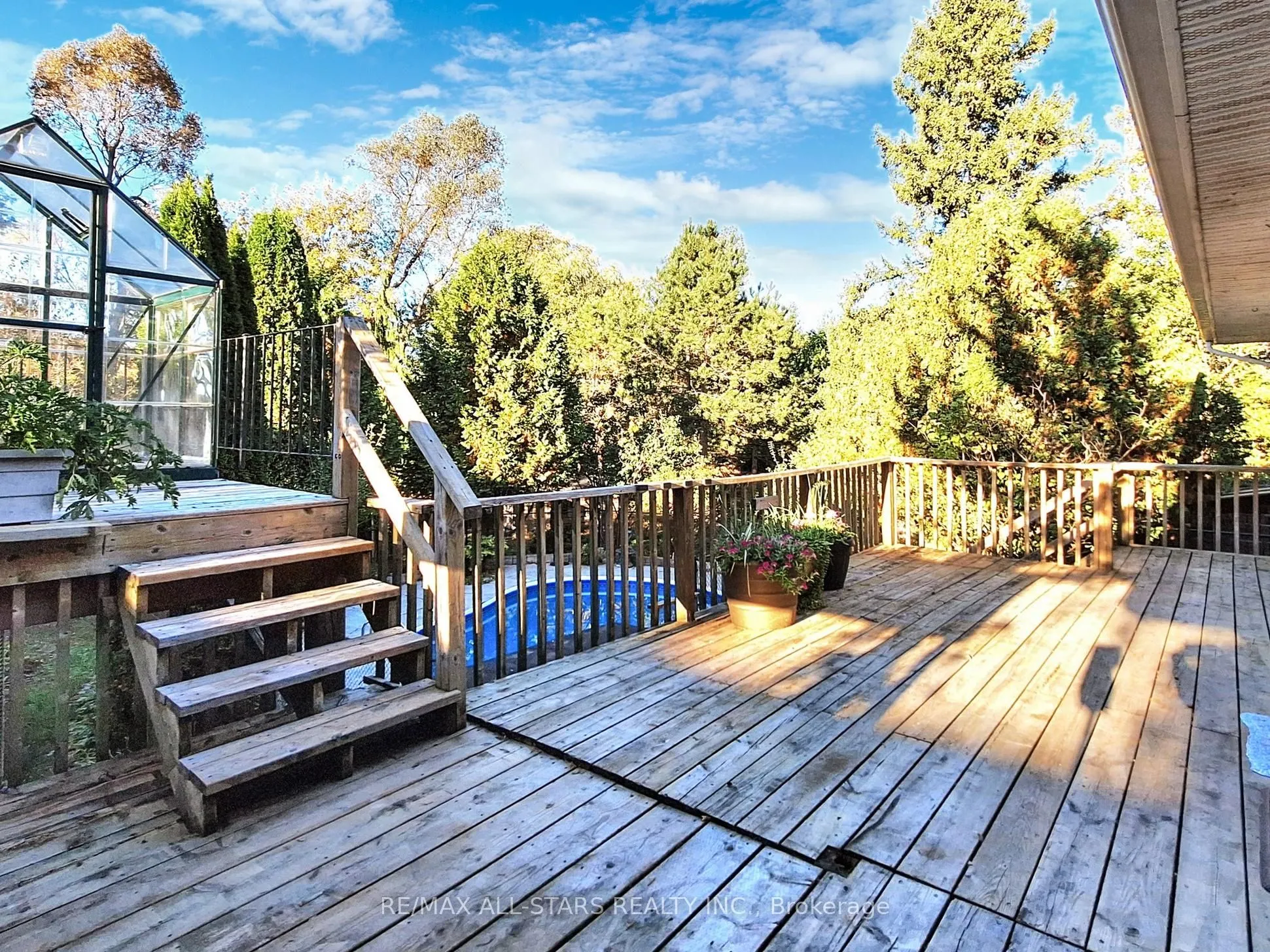 40 Riverglen Drive