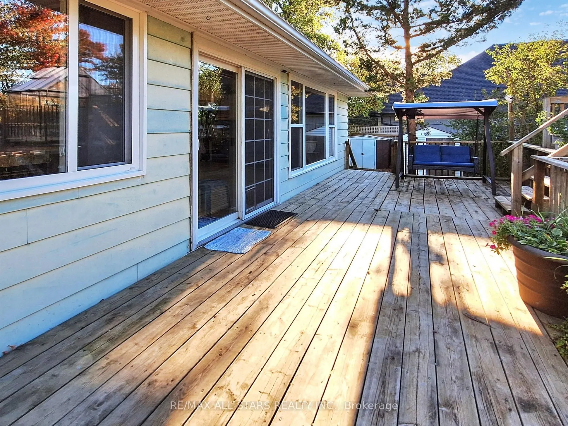 40 Riverglen Drive
