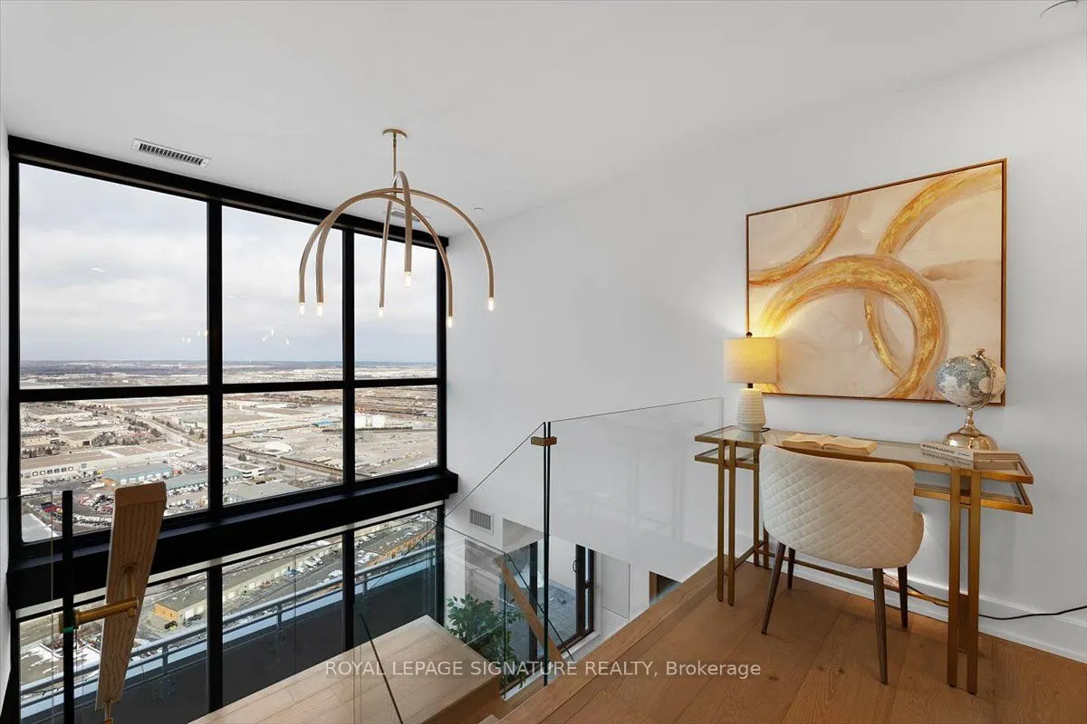 2916 Highway 7 Road, #3805