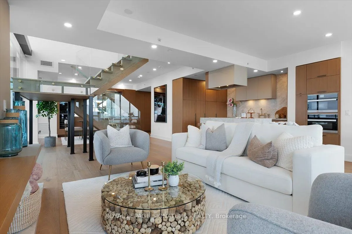 2916 Highway 7 Road, #3805