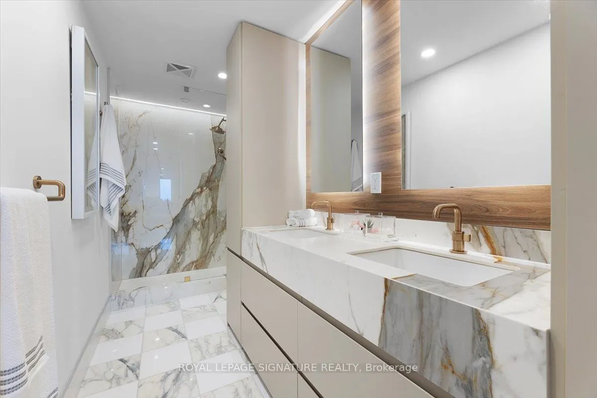 2916 Highway 7 Road, #3805