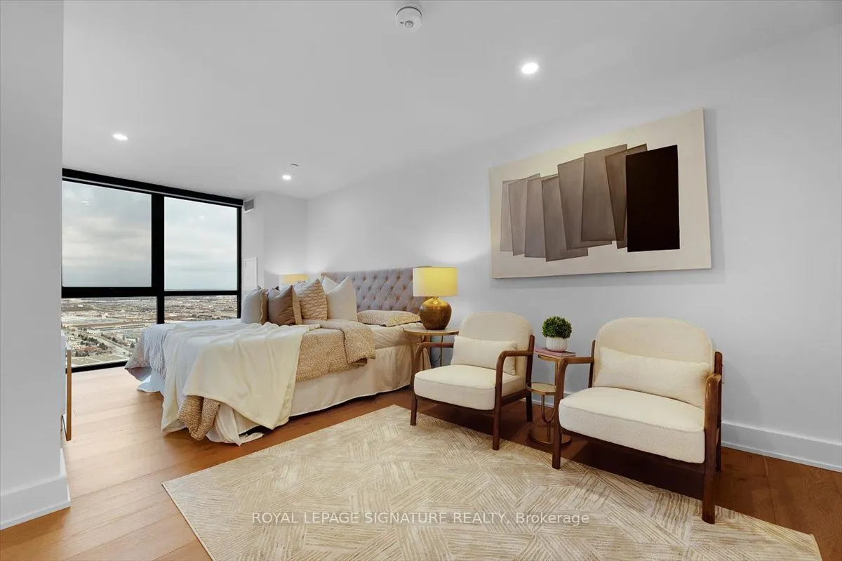 2916 Highway 7 Road, #3805