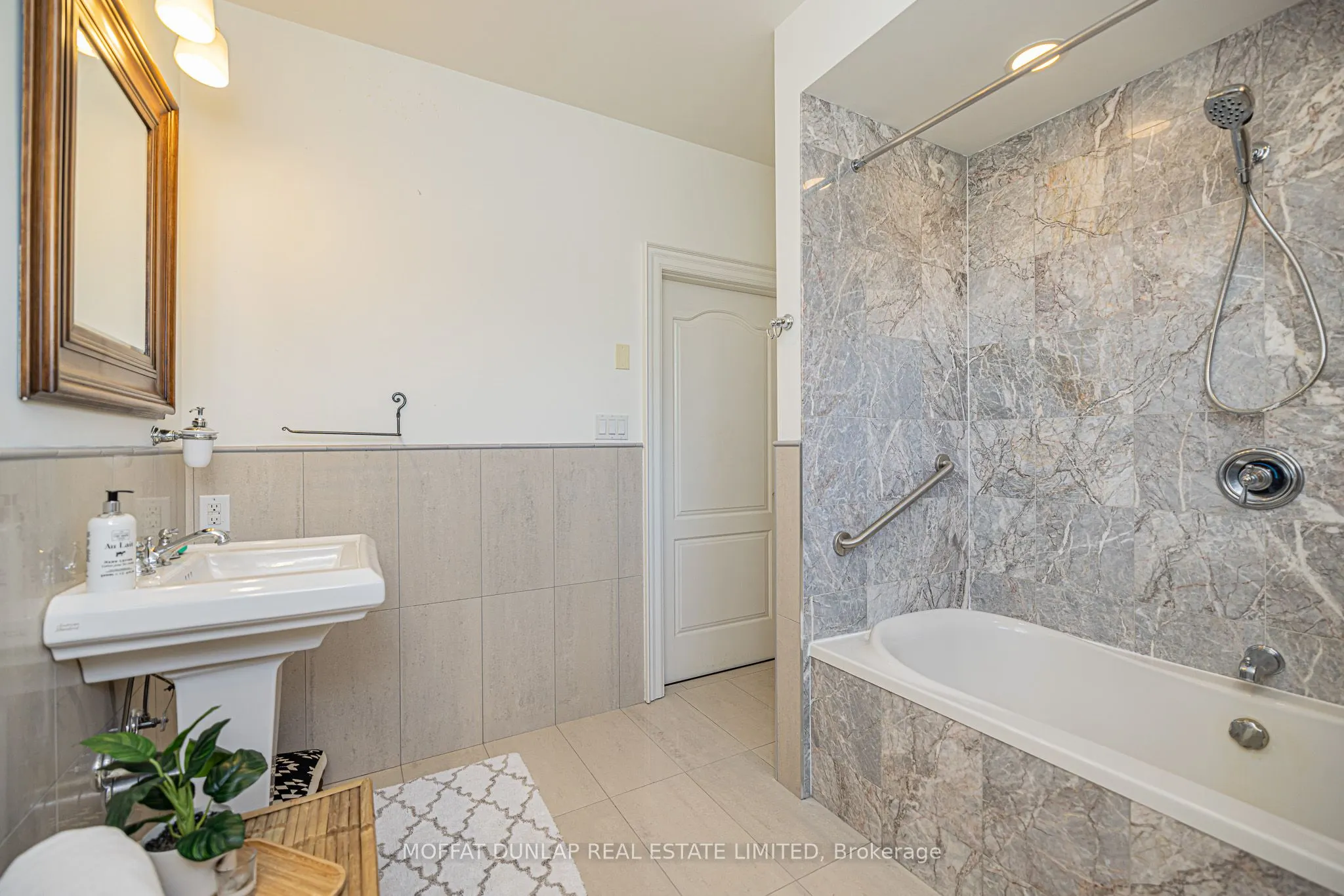 15600 11th Concession Road