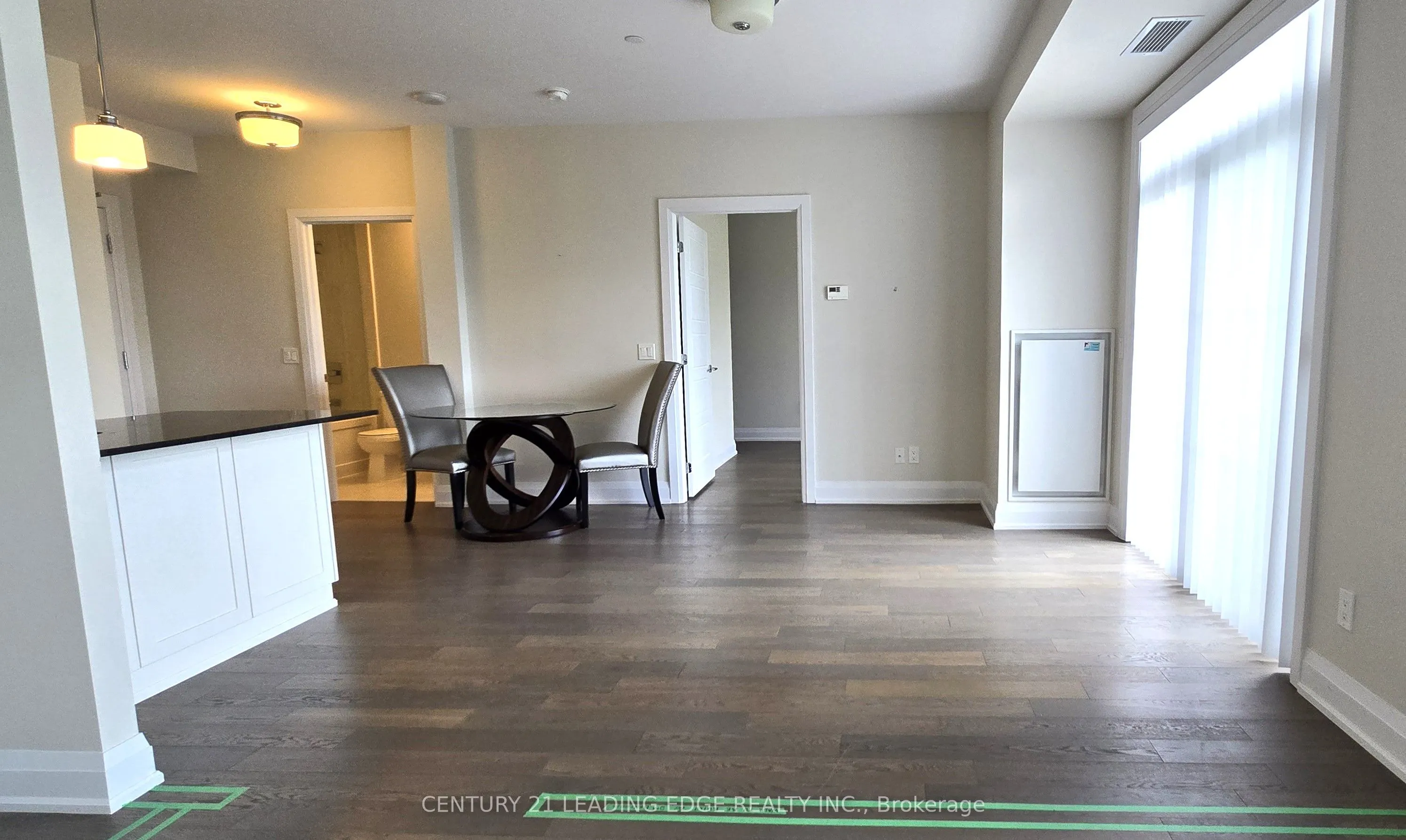 7 BOND Crescent, #325