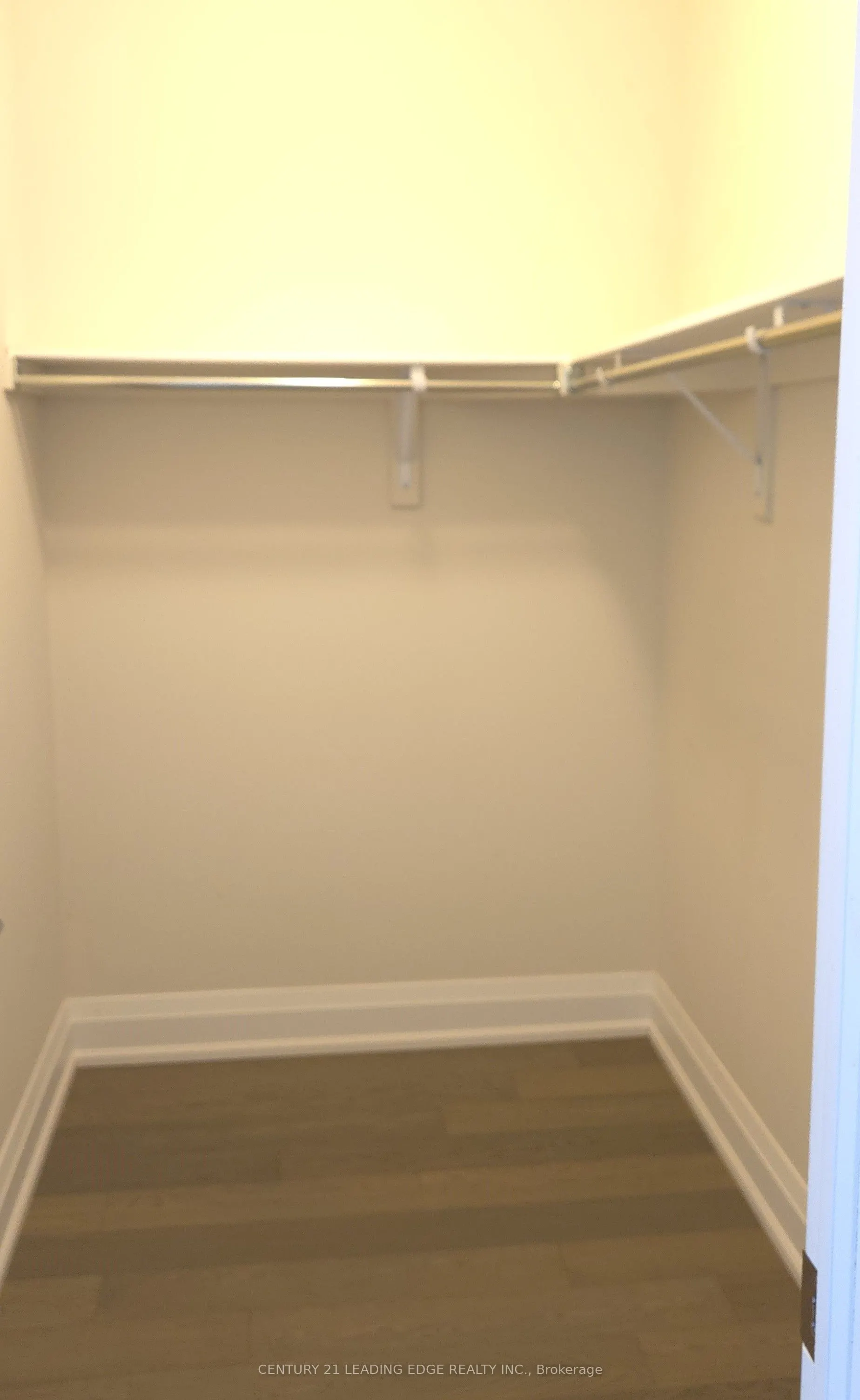 7 BOND Crescent, #325