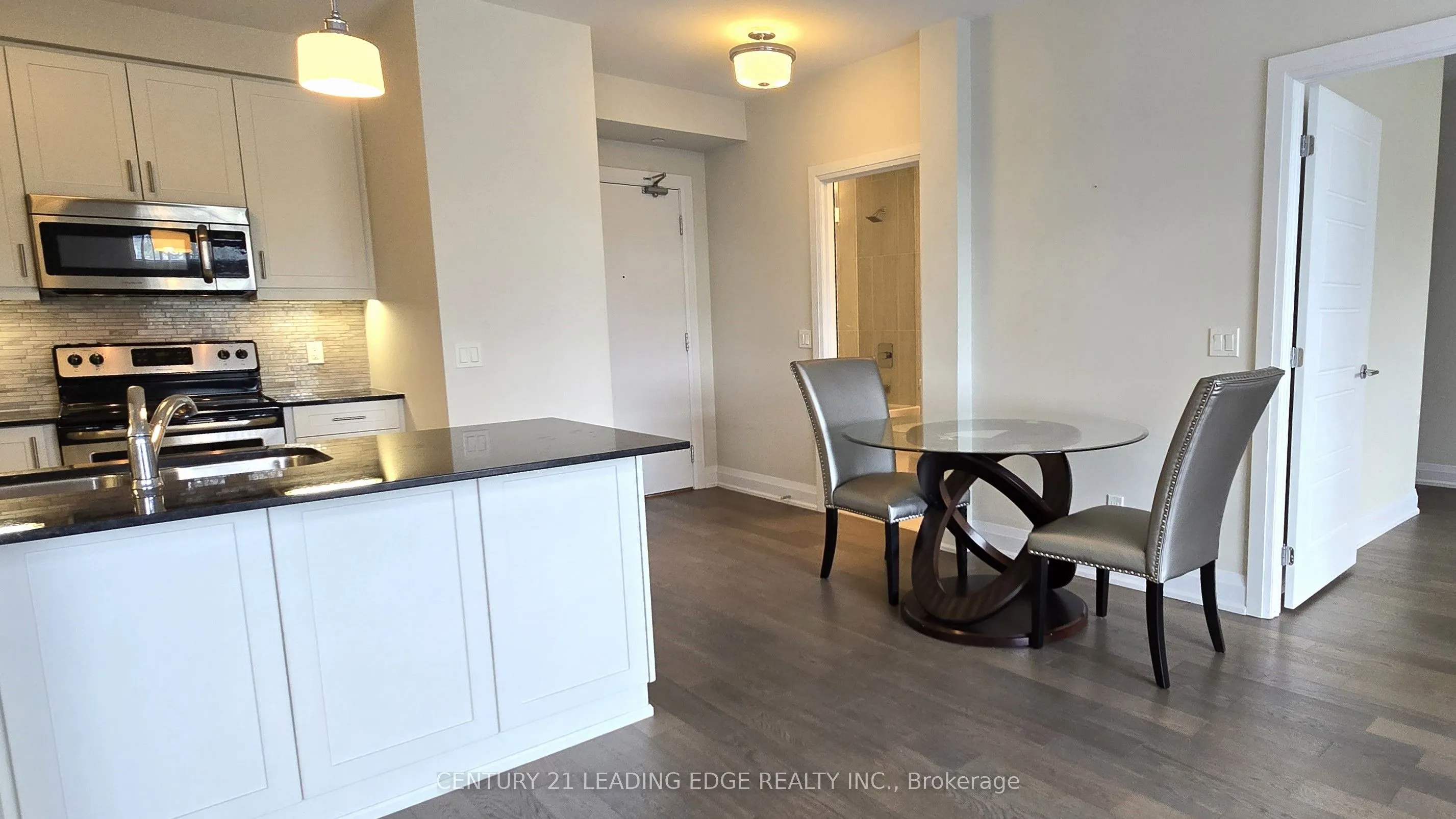 7 BOND Crescent, #325