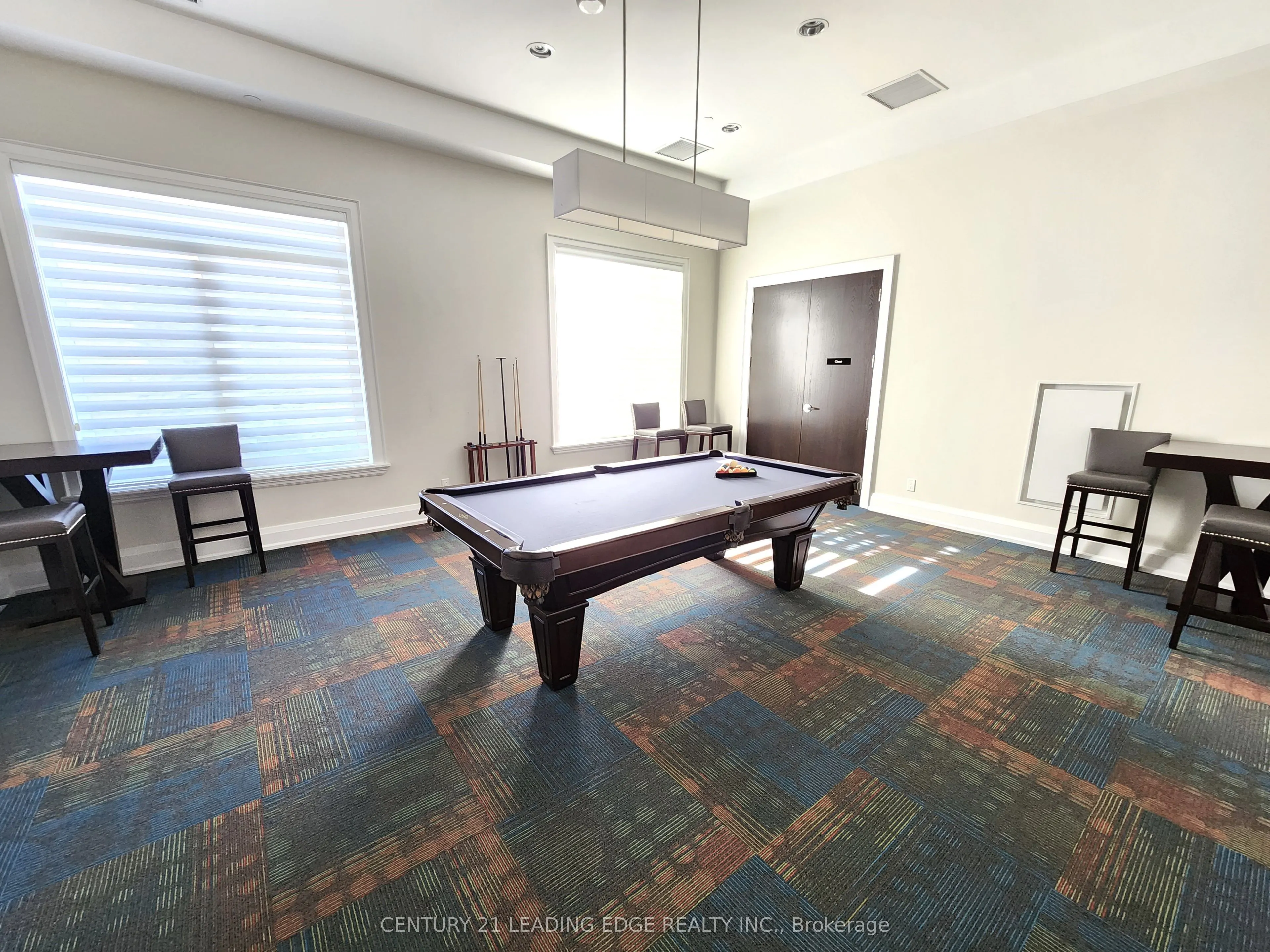 7 BOND Crescent, #325