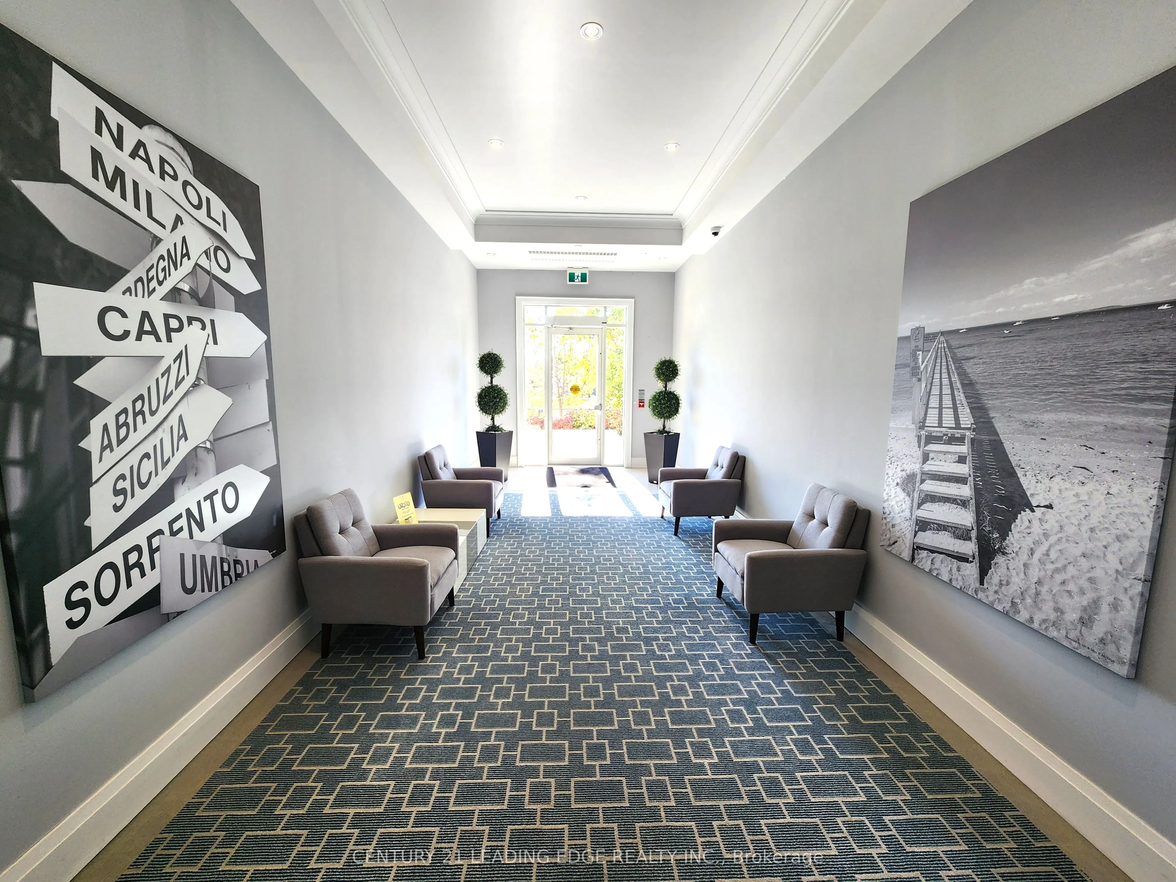 7 BOND Crescent, #325