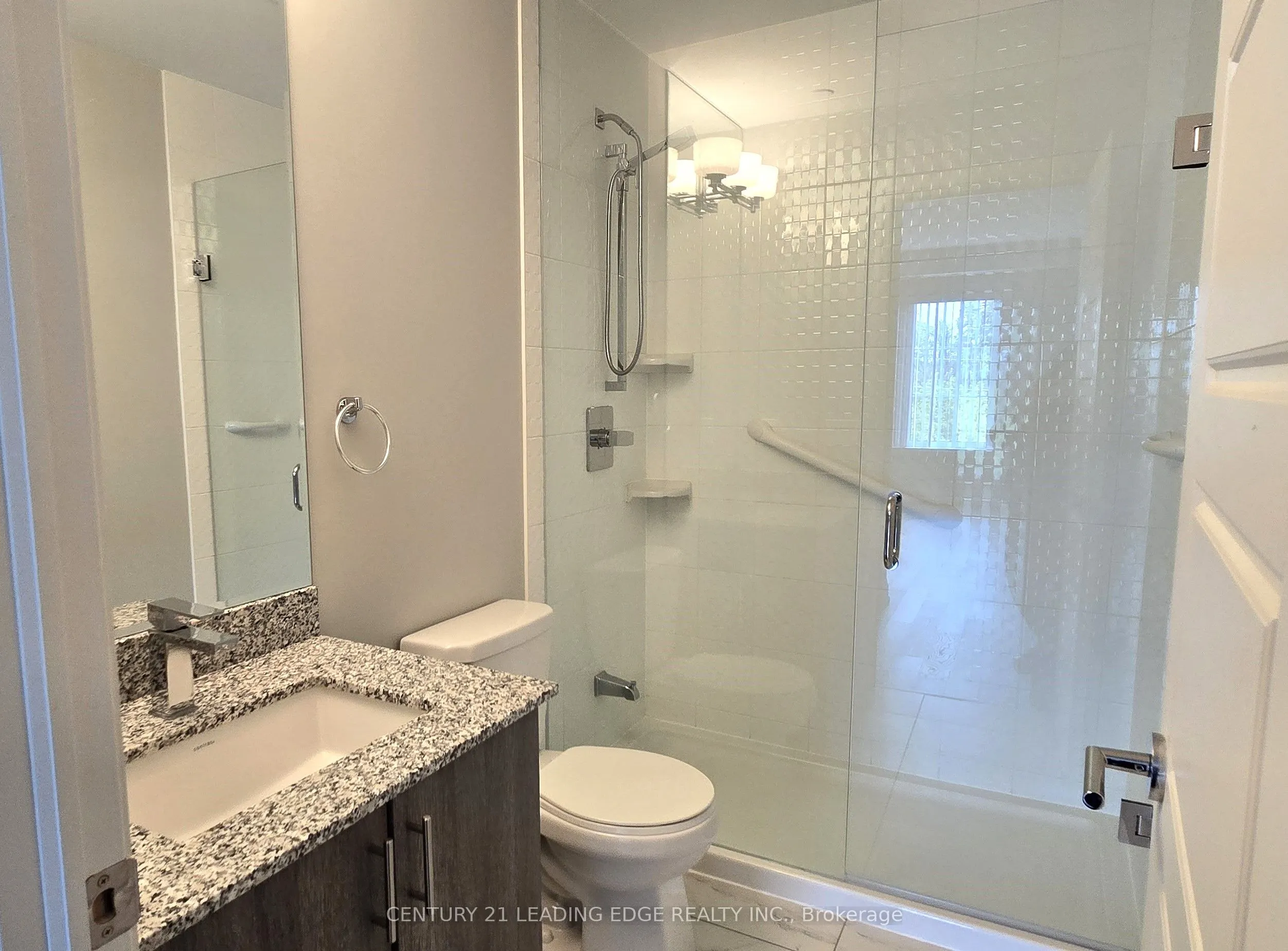 7 BOND Crescent, #325