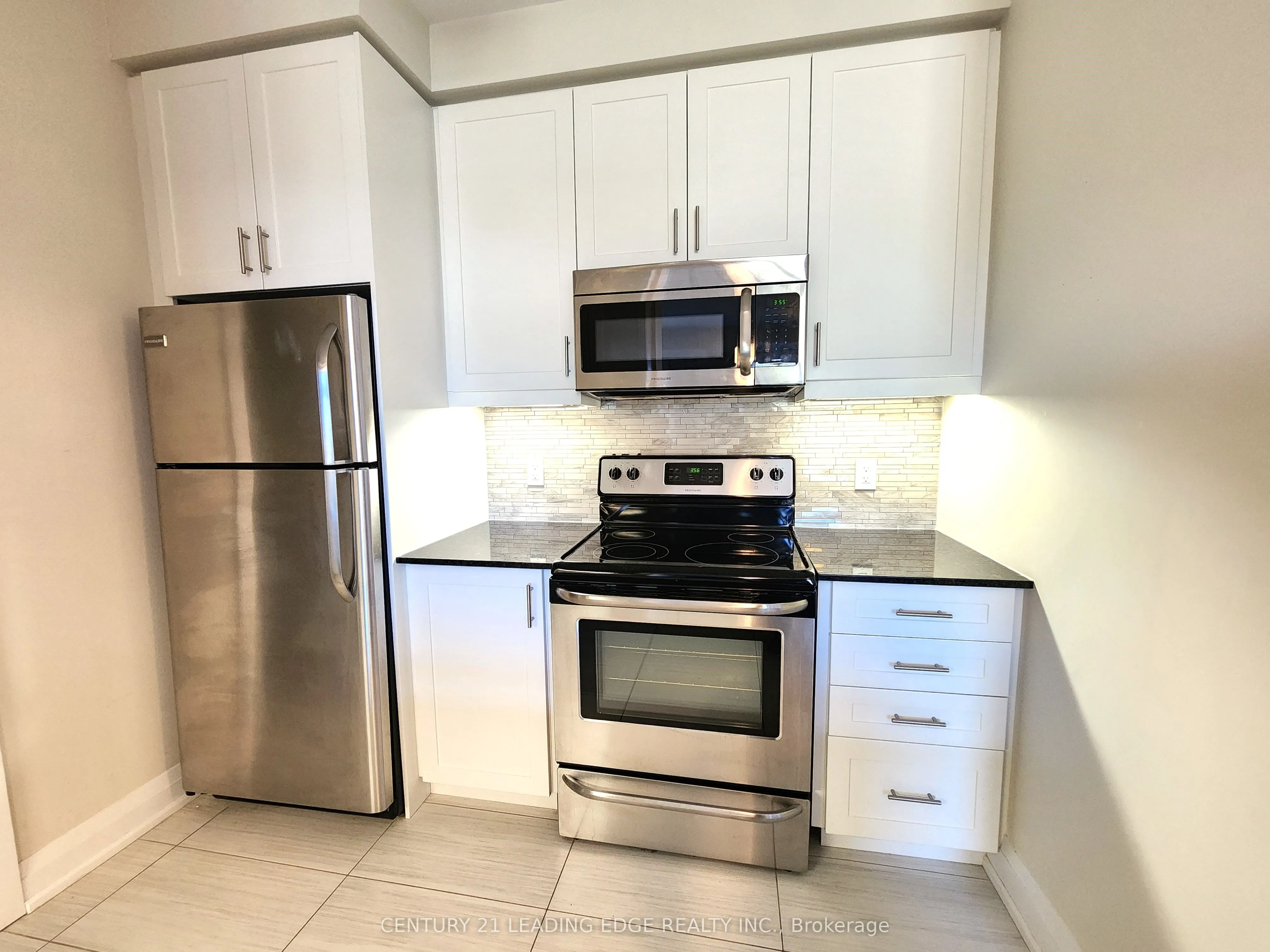 7 BOND Crescent, #325