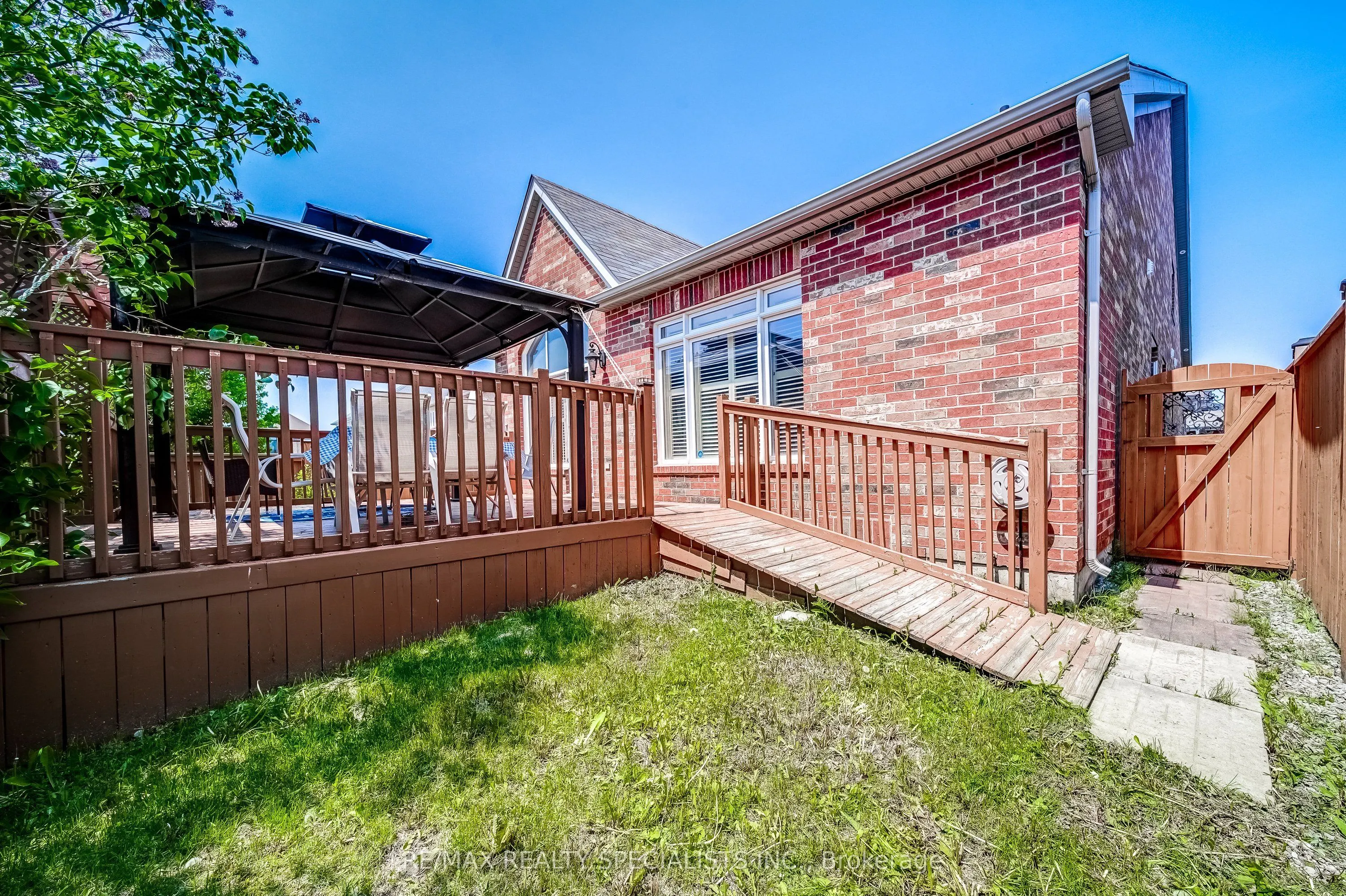 81 Corwin Drive