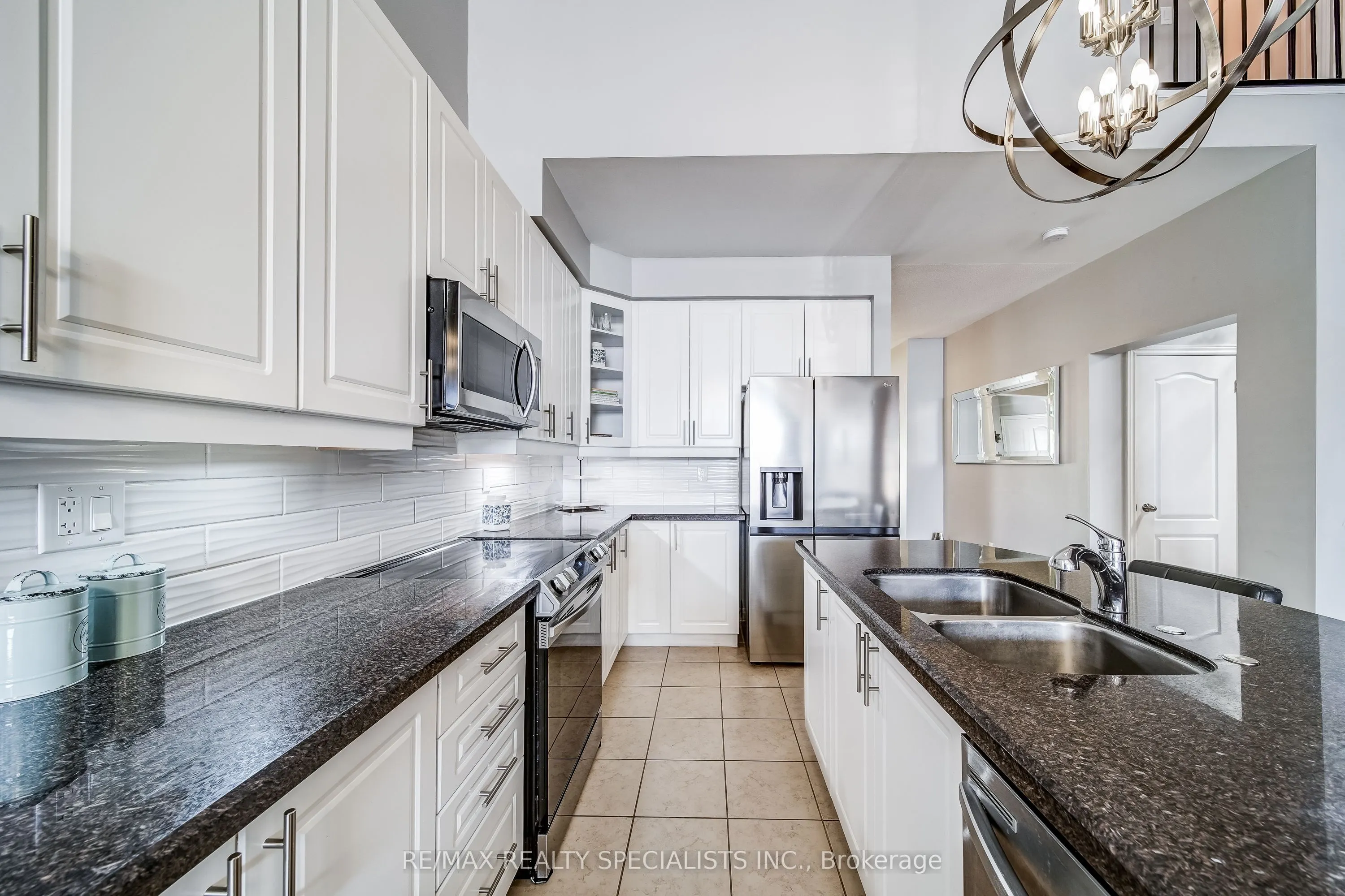 81 Corwin Drive