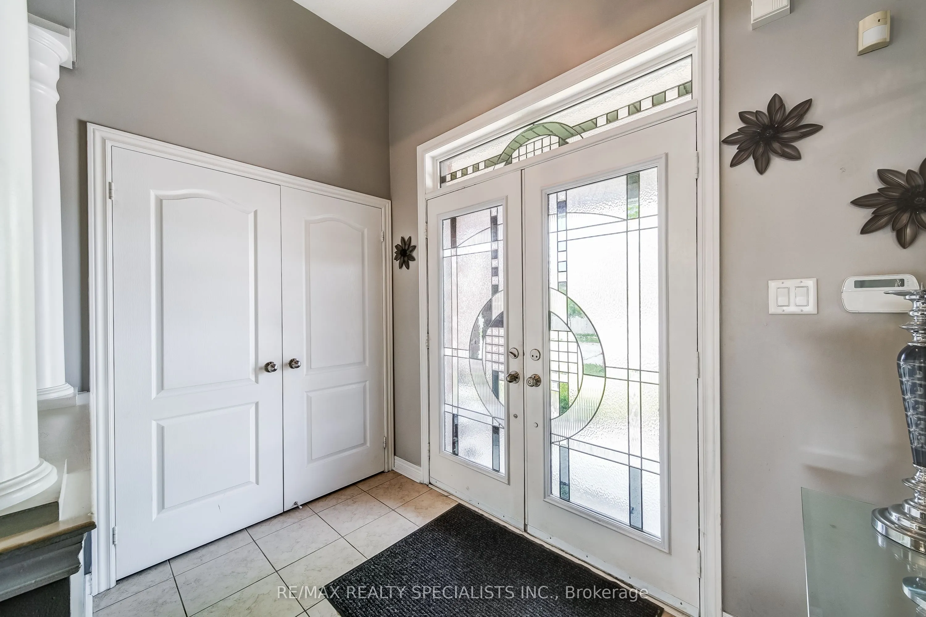 81 Corwin Drive