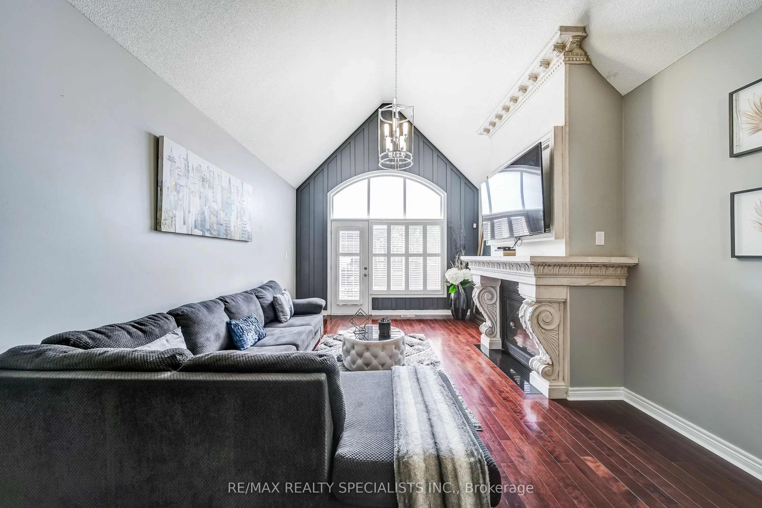 81 Corwin Drive